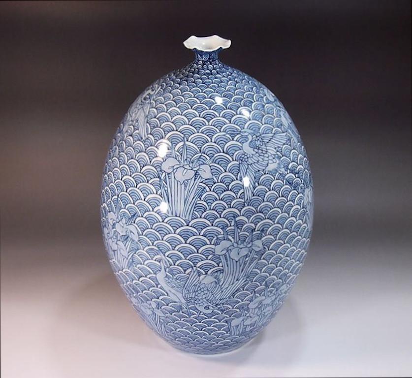 Meiji Vase en porcelaine japonaise contemporain par un maître artiste en vente