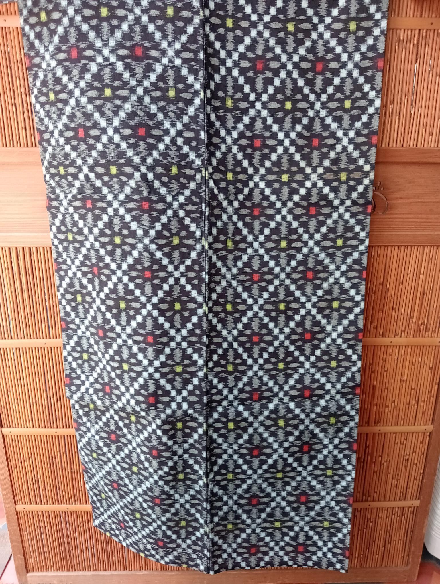XX secolo Cotone giapponese Kasuri blu navy con motivo a quadri in vendita