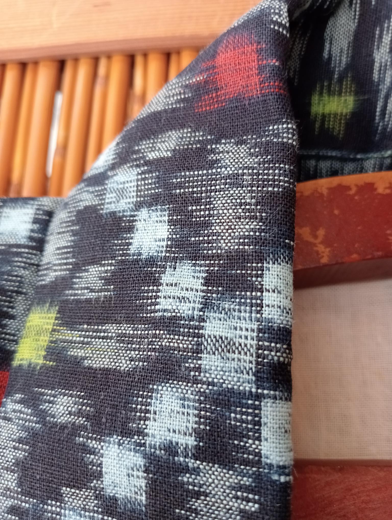 Cotone giapponese Kasuri blu navy con motivo a quadri in vendita 2