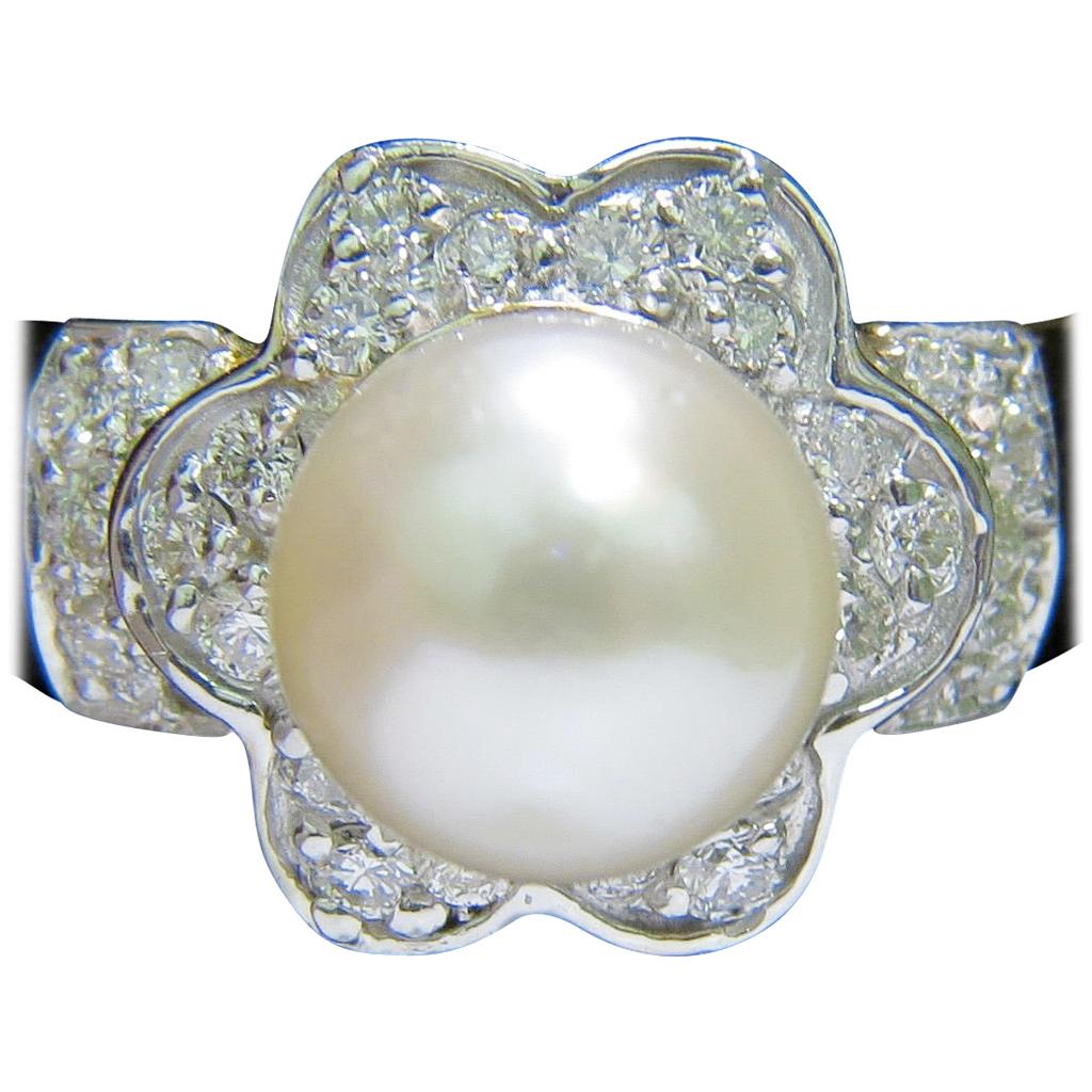 Japanese Cultured Pearl .75 Carat Diamond Ring 14 Karat Daisy Deco