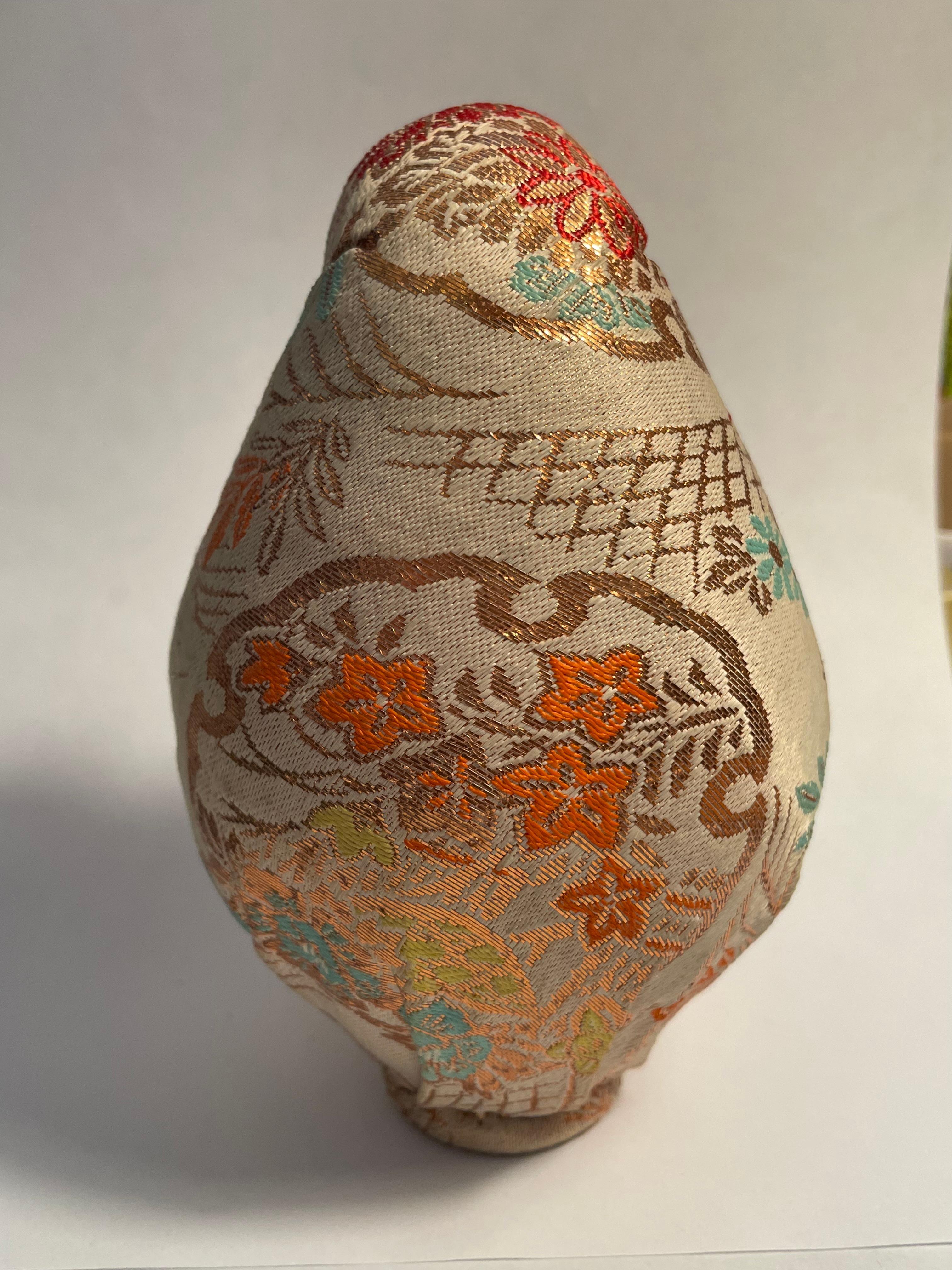 Porcellana Bambola Daruma giapponese HIMEDARUMA Yuhime-ningyo Ehime anni '90 in vendita