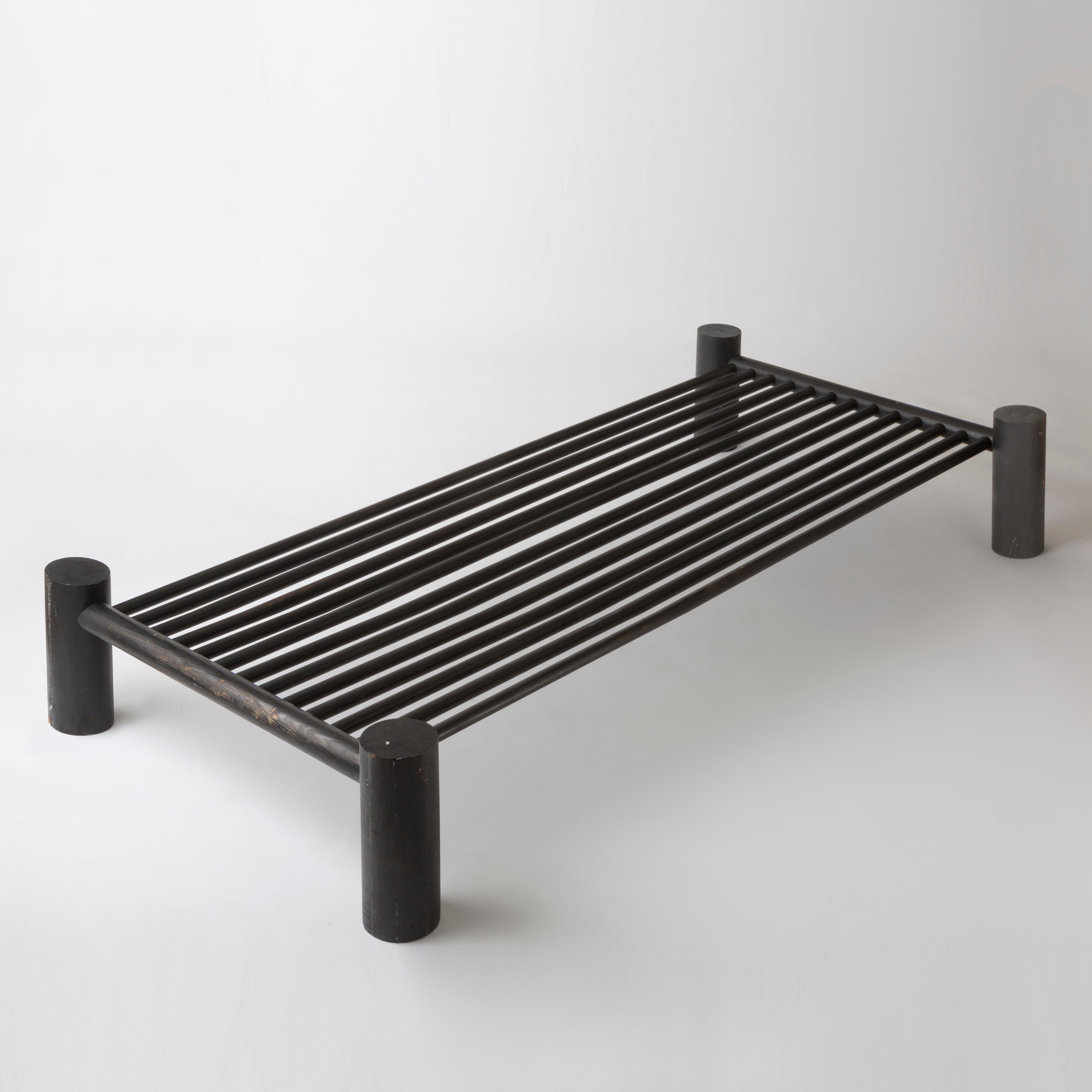 Japanese Daybed in Ebonized Wood, circa 1960 In Good Condition In Lille, Hauts-de-France