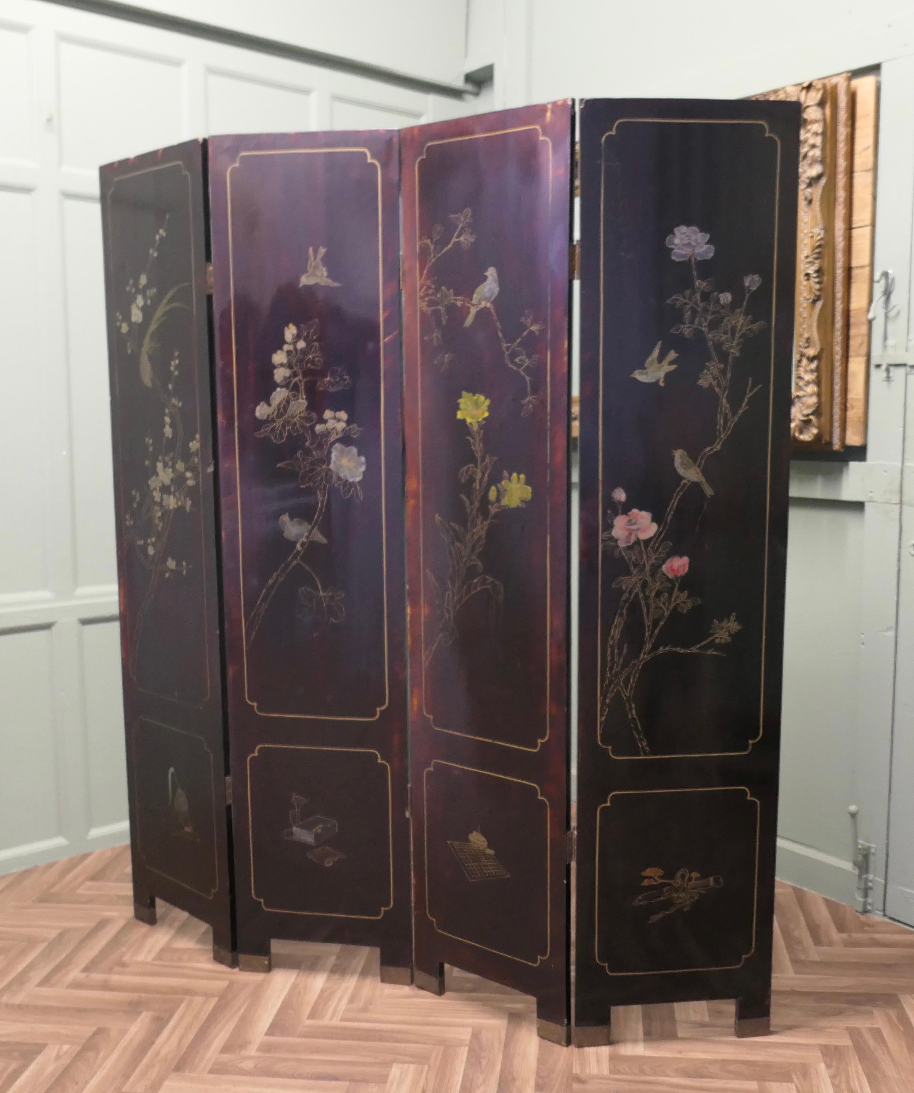 Japanese Decorated Lacquer and Painted Folding Screen For Sale 2