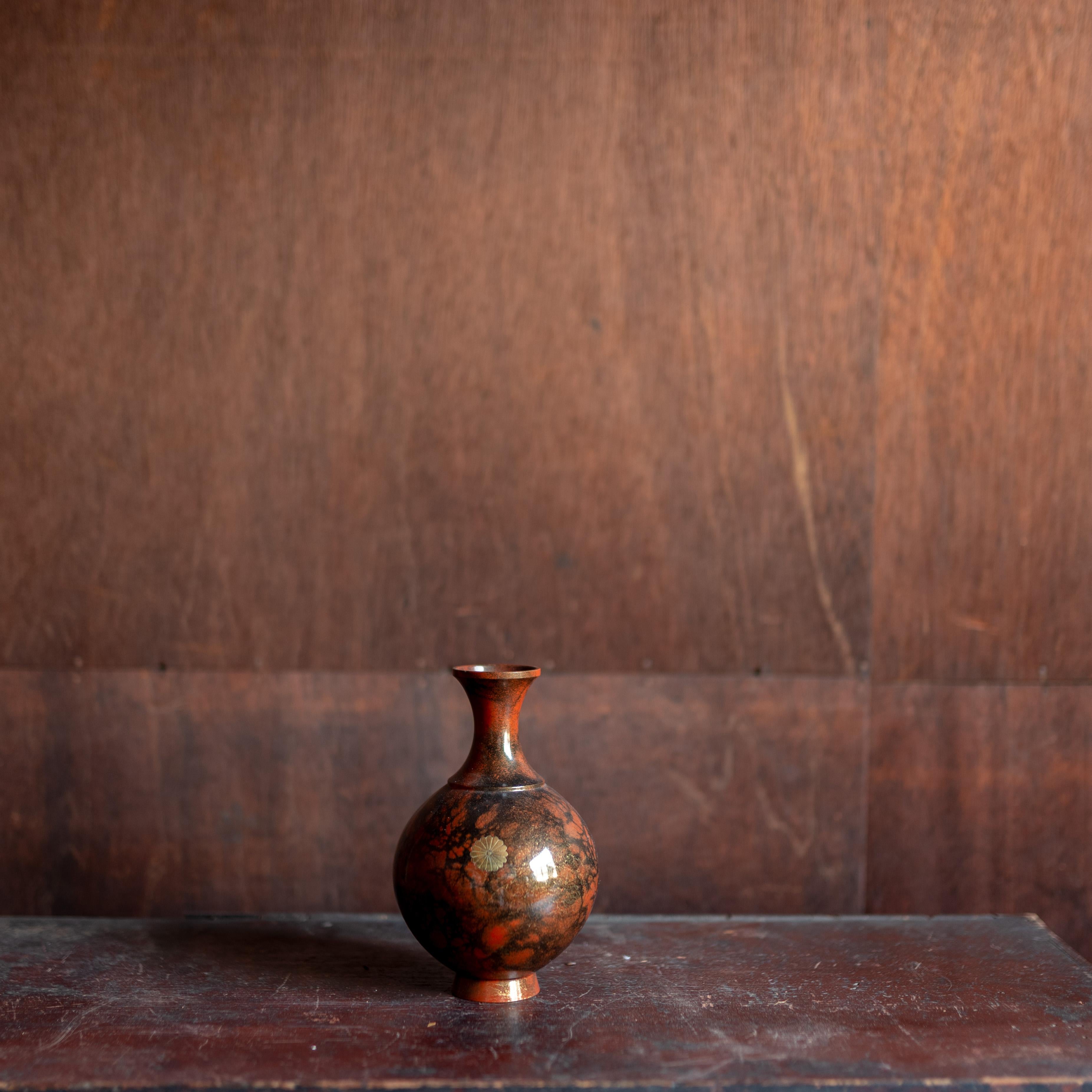 Giapponese Vaso decorativo giapponese, Giappone, Wabi Sabi, inizio XX secolo in vendita