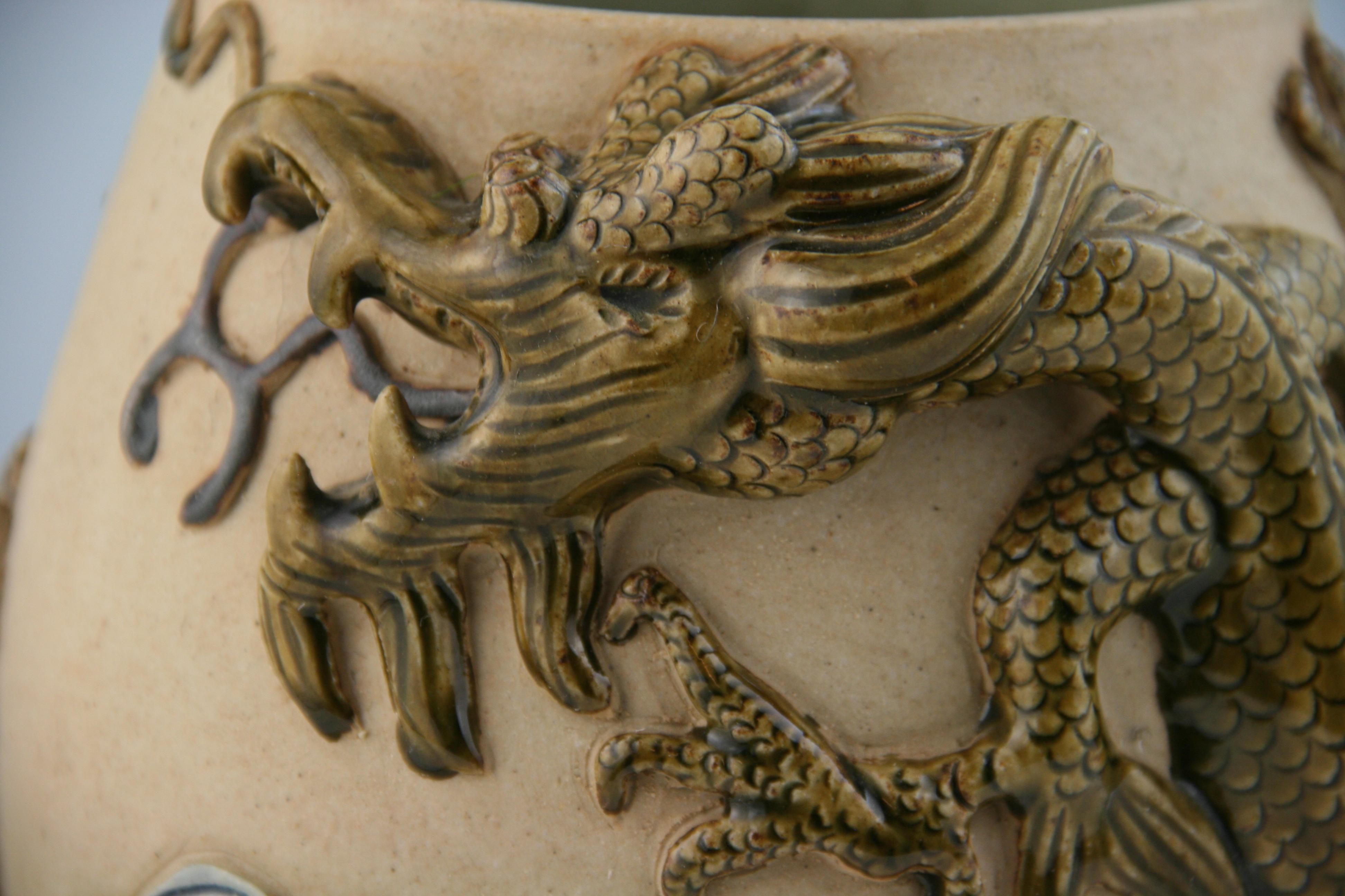 dragon pottery