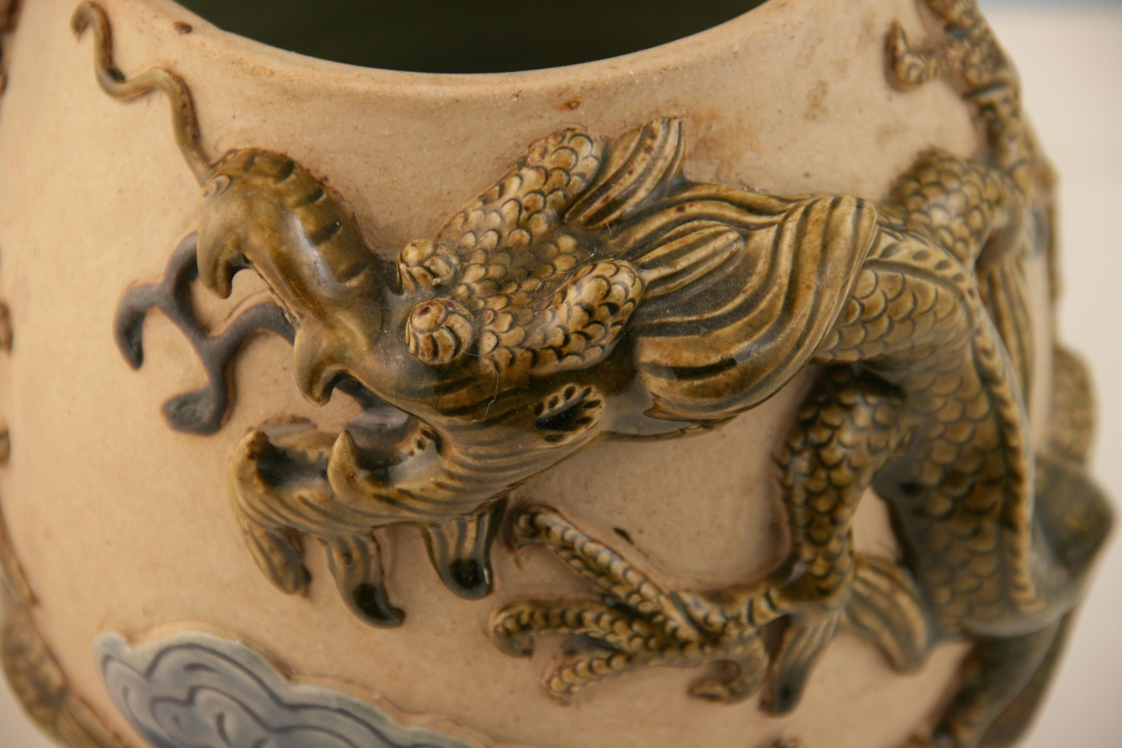 Japanese Dragon Vase For Sale 2
