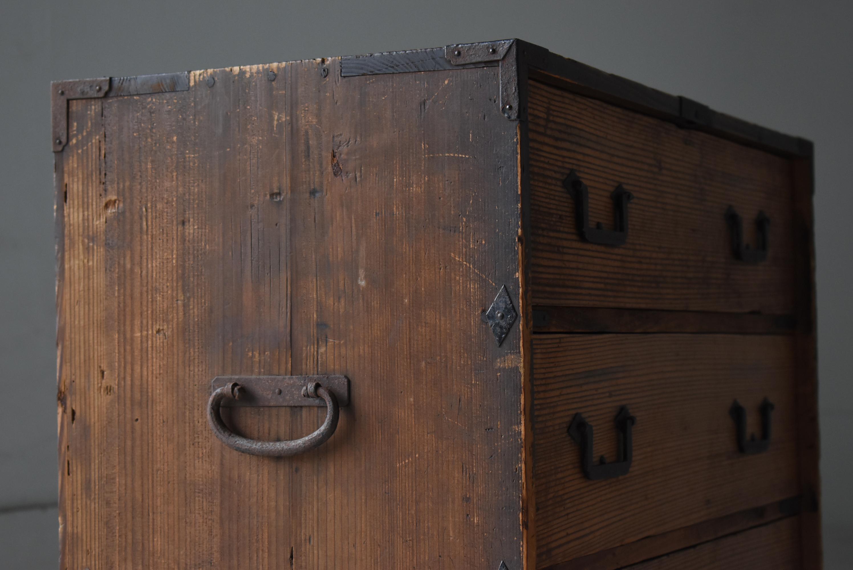 Cassetto giapponese del 1882 / Credenza Wabi Sabi in vendita 2
