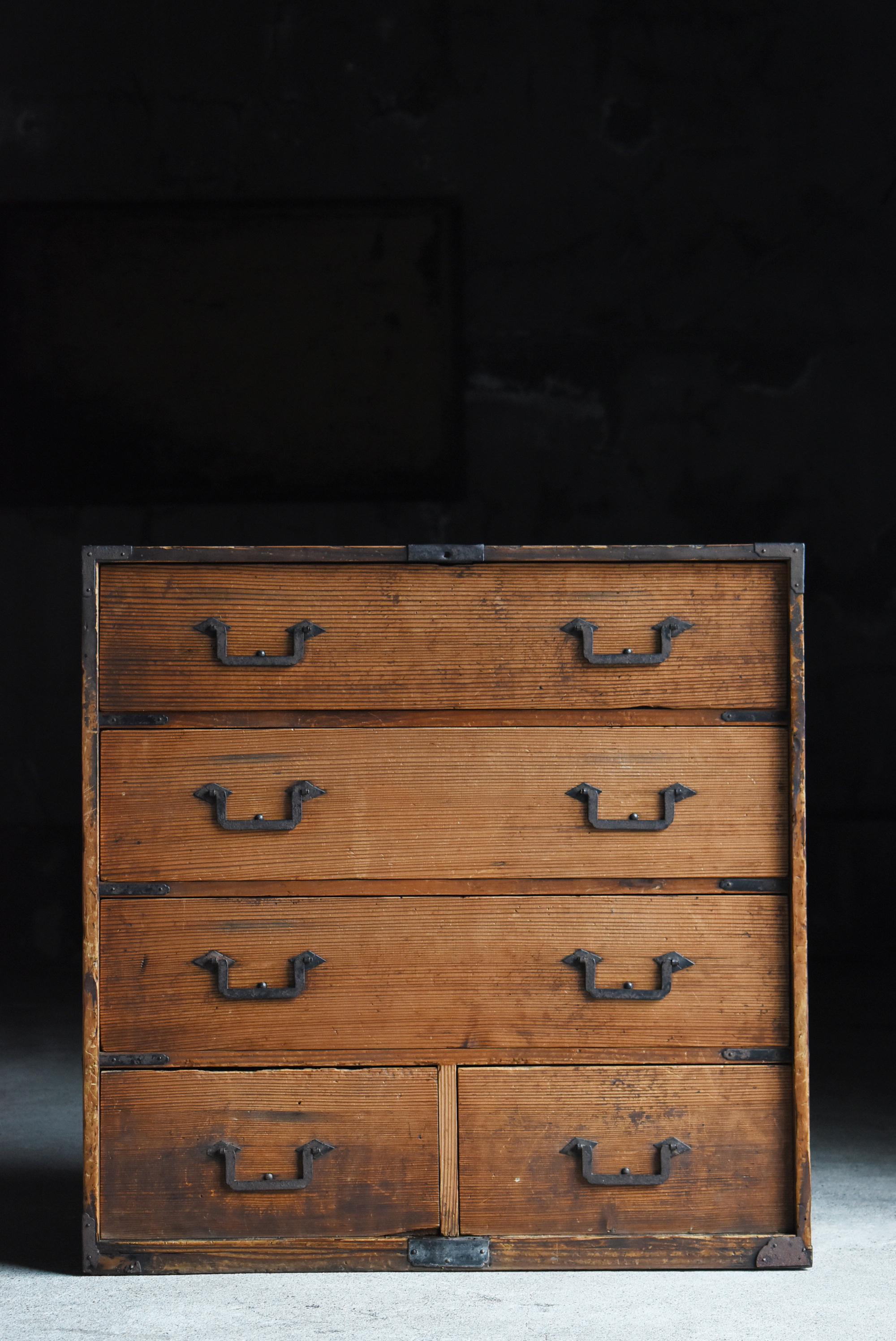 Cassetto giapponese del 1882 / Credenza Wabi Sabi in vendita 7