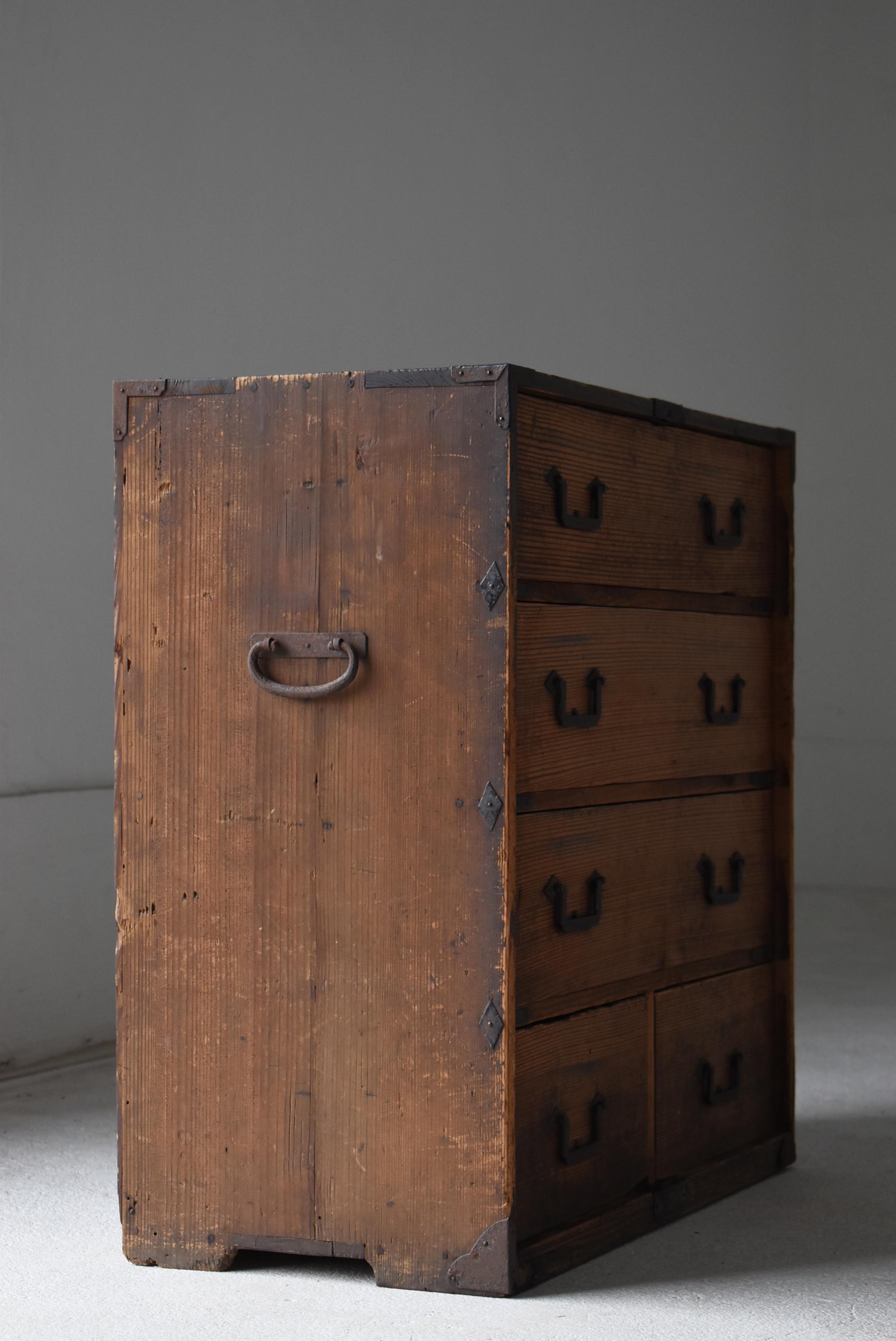 Cassetto giapponese del 1882 / Credenza Wabi Sabi in vendita 1