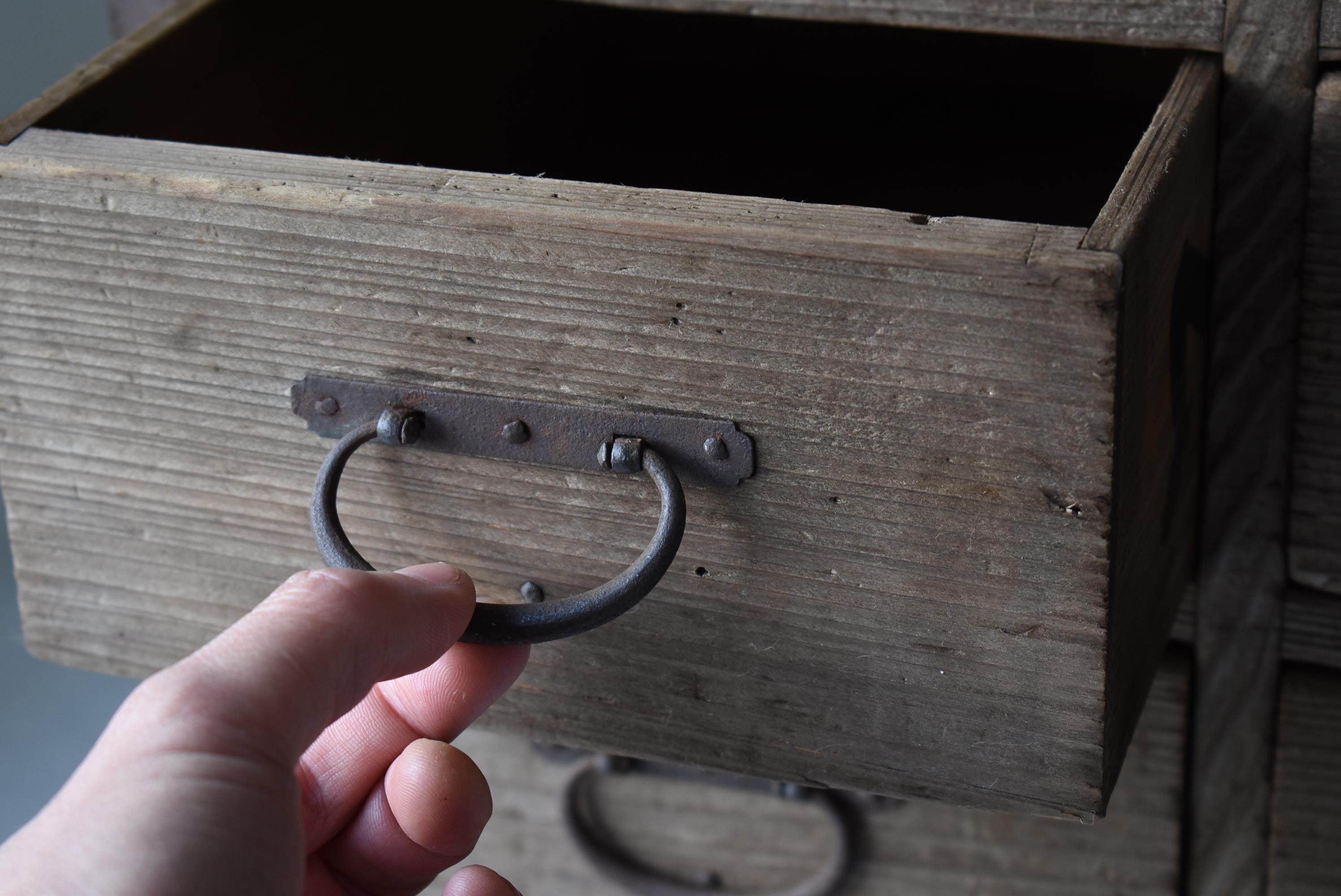 Japanese Antique Drawer Storage 1900s-1920s / Tansu Sideboard Wabi Sabi For Sale 2