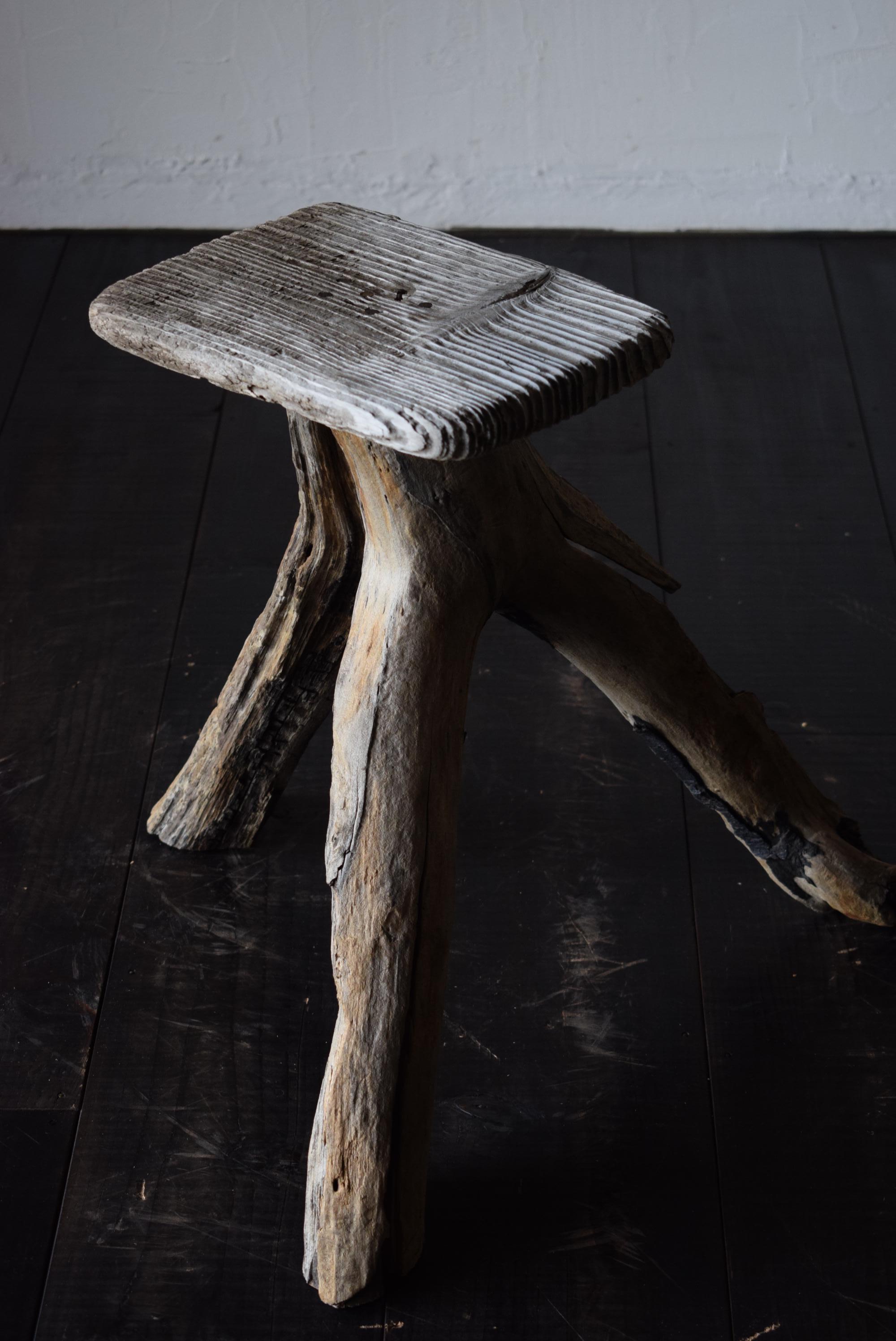 Contemporary Japanese Driftwood Stool /Exhibition Table / Flower Stand /Wabisabi Stool
