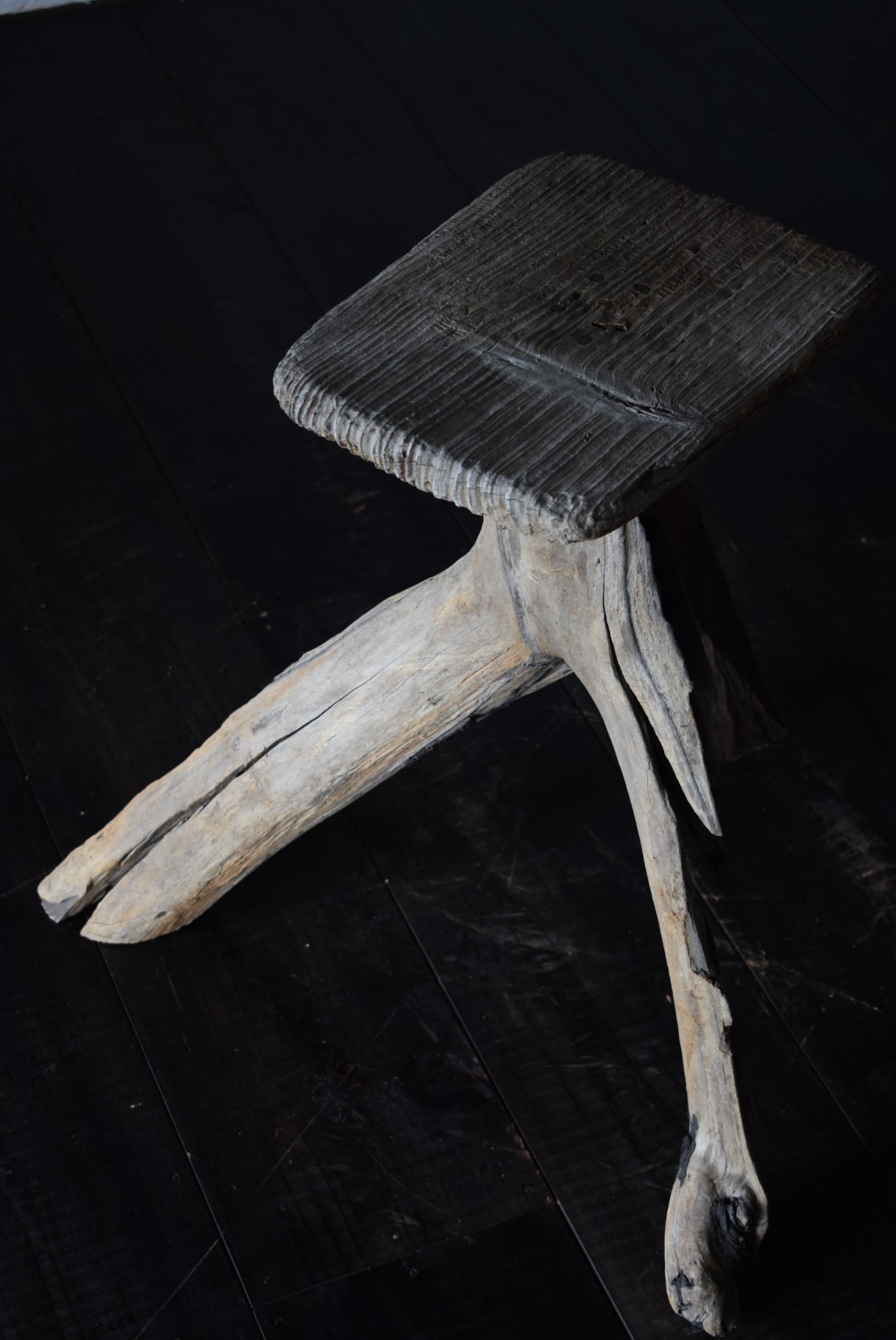 Wood Japanese Driftwood Stool /Exhibition Table / Flower Stand /Wabisabi Stool