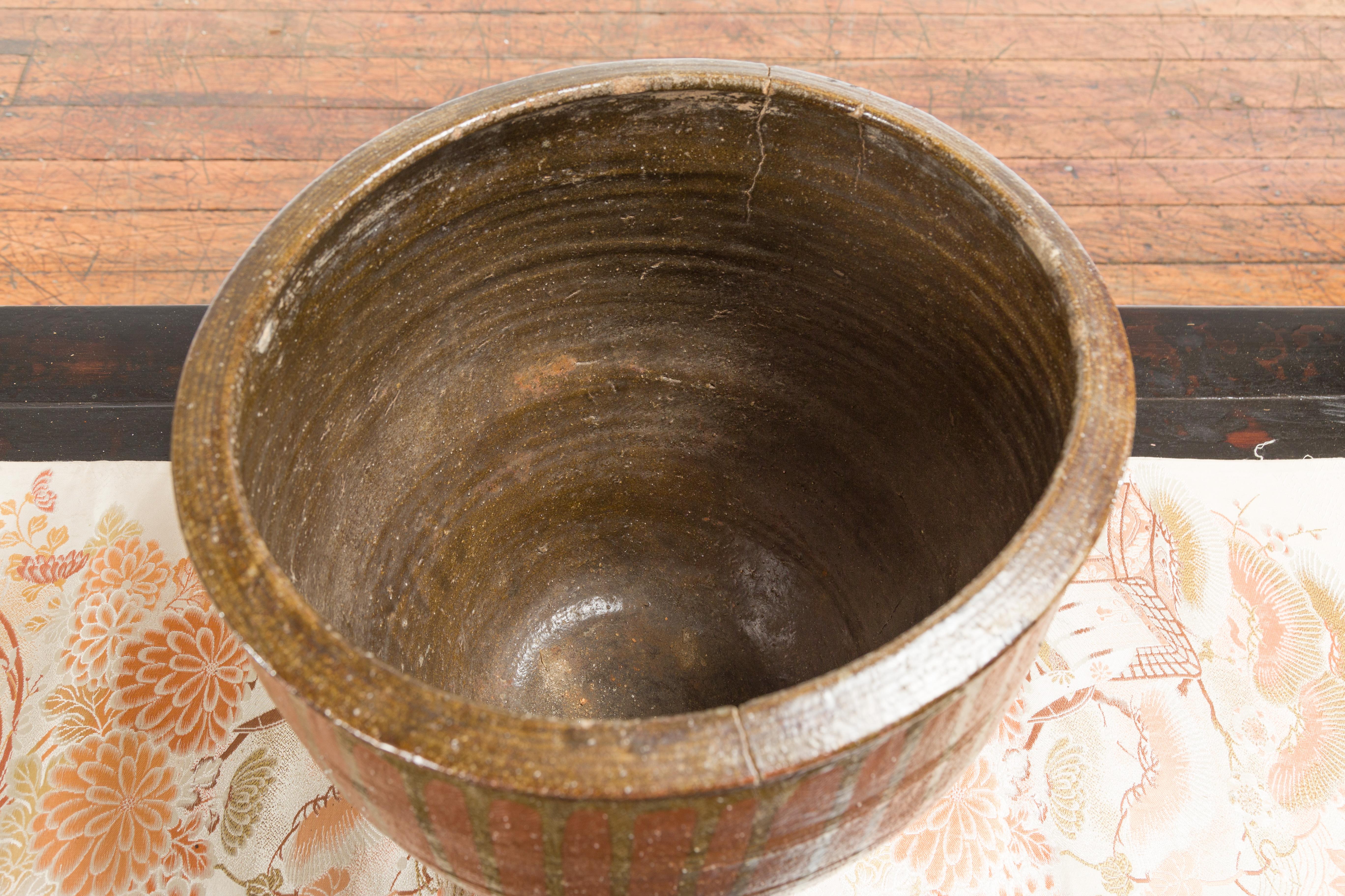 Pot en porcelaine japonaise Tamba Tachikui marron du début du 20e siècle avec trempage en vente 3