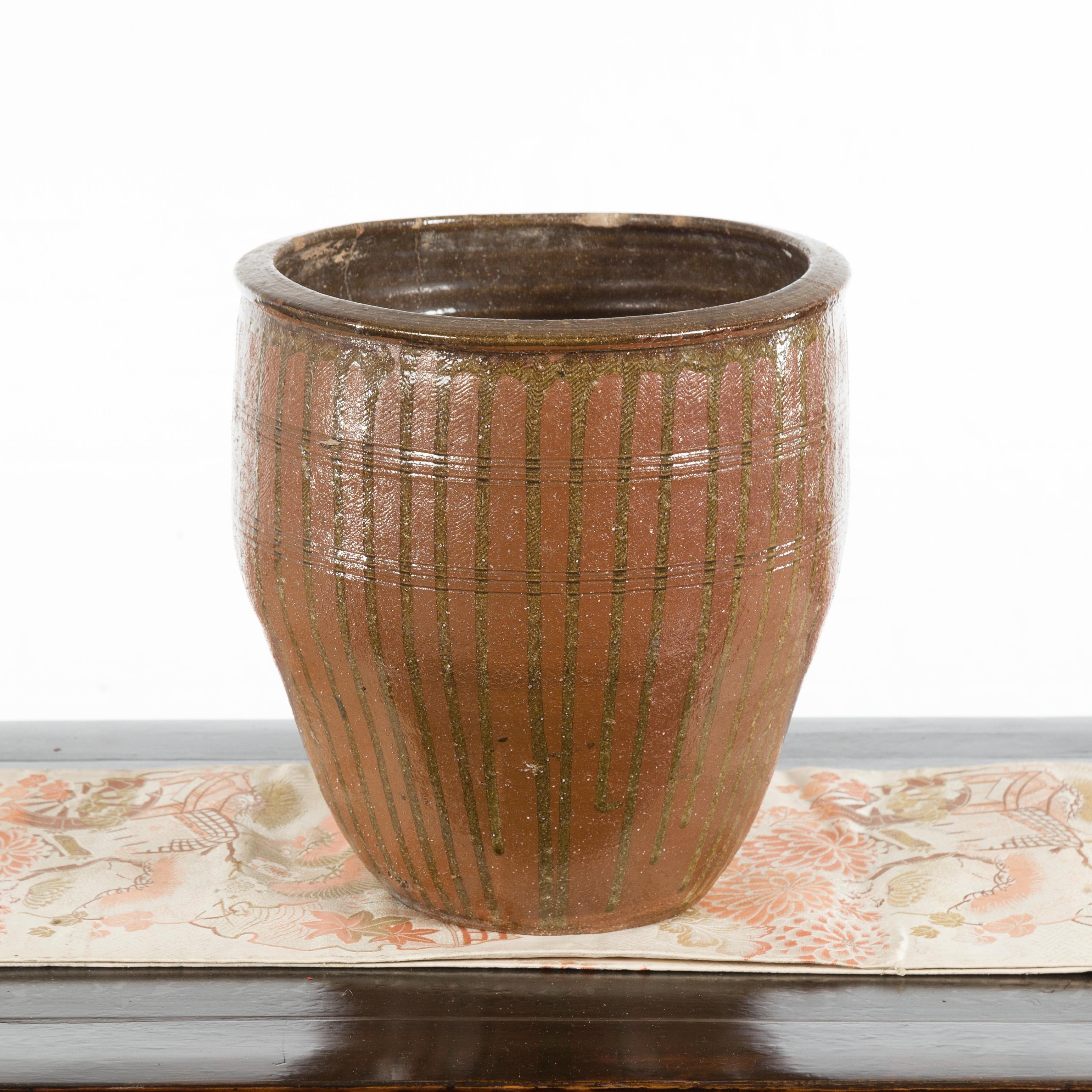 Japanese Early 20th Century Brown Tamba Tachikui Ware Pot with Dripping For Sale 1