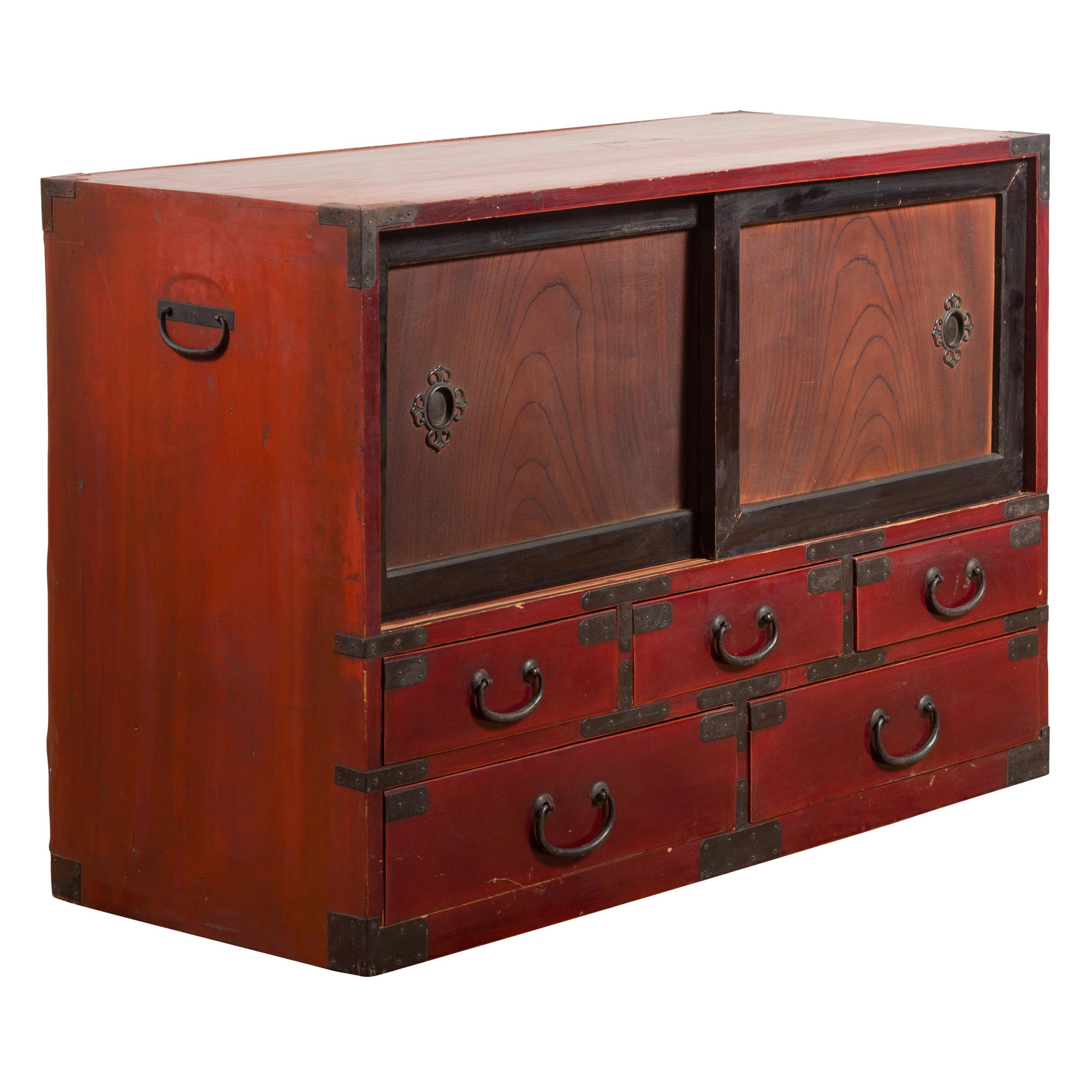 Japanese Early 20th Century Dark Red and Black Lacquered Tansu Cabinet