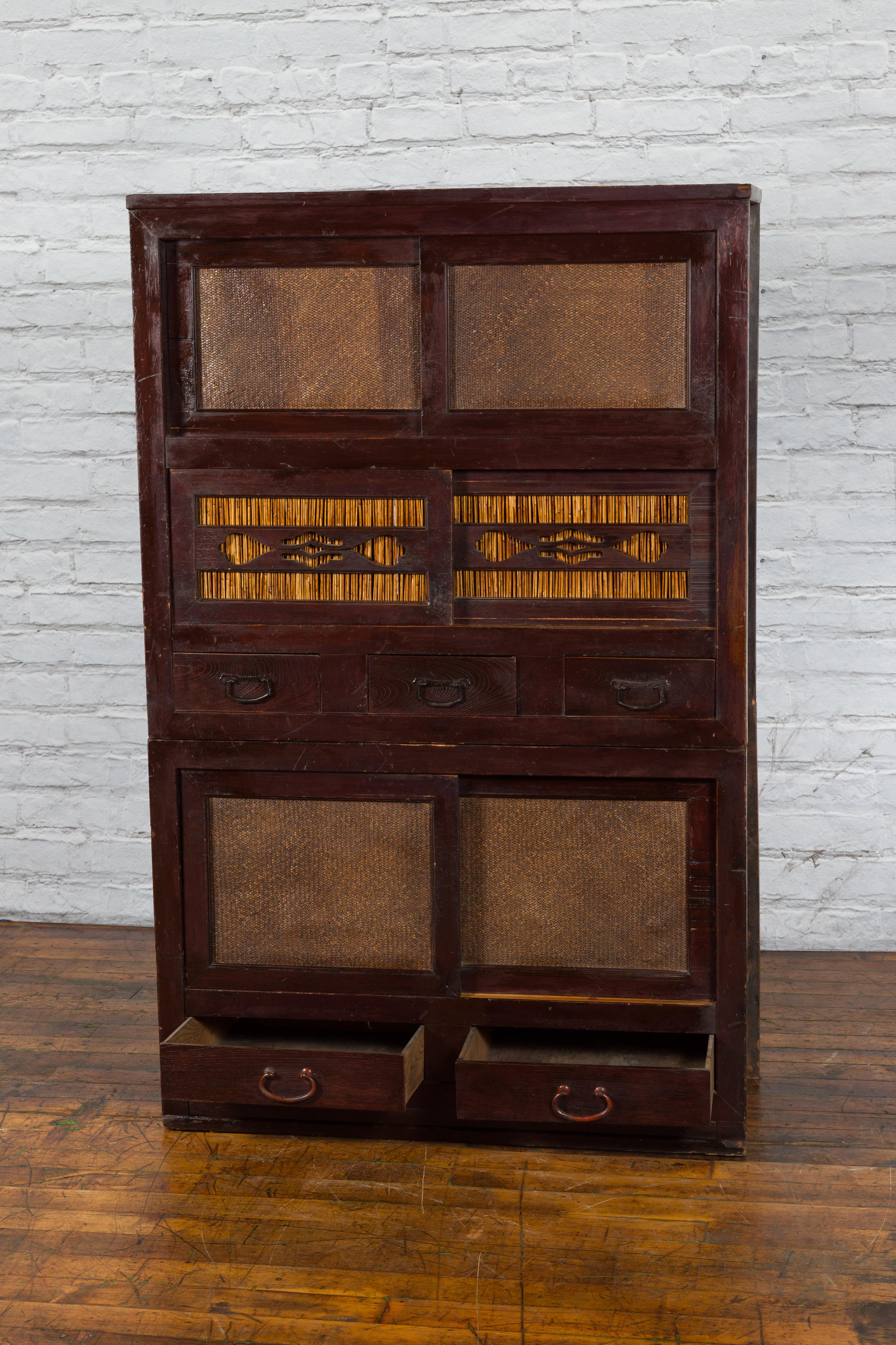 Japanese Early 20th Century Tansu Cabinet with Sliding Doors and Drawers For Sale 11