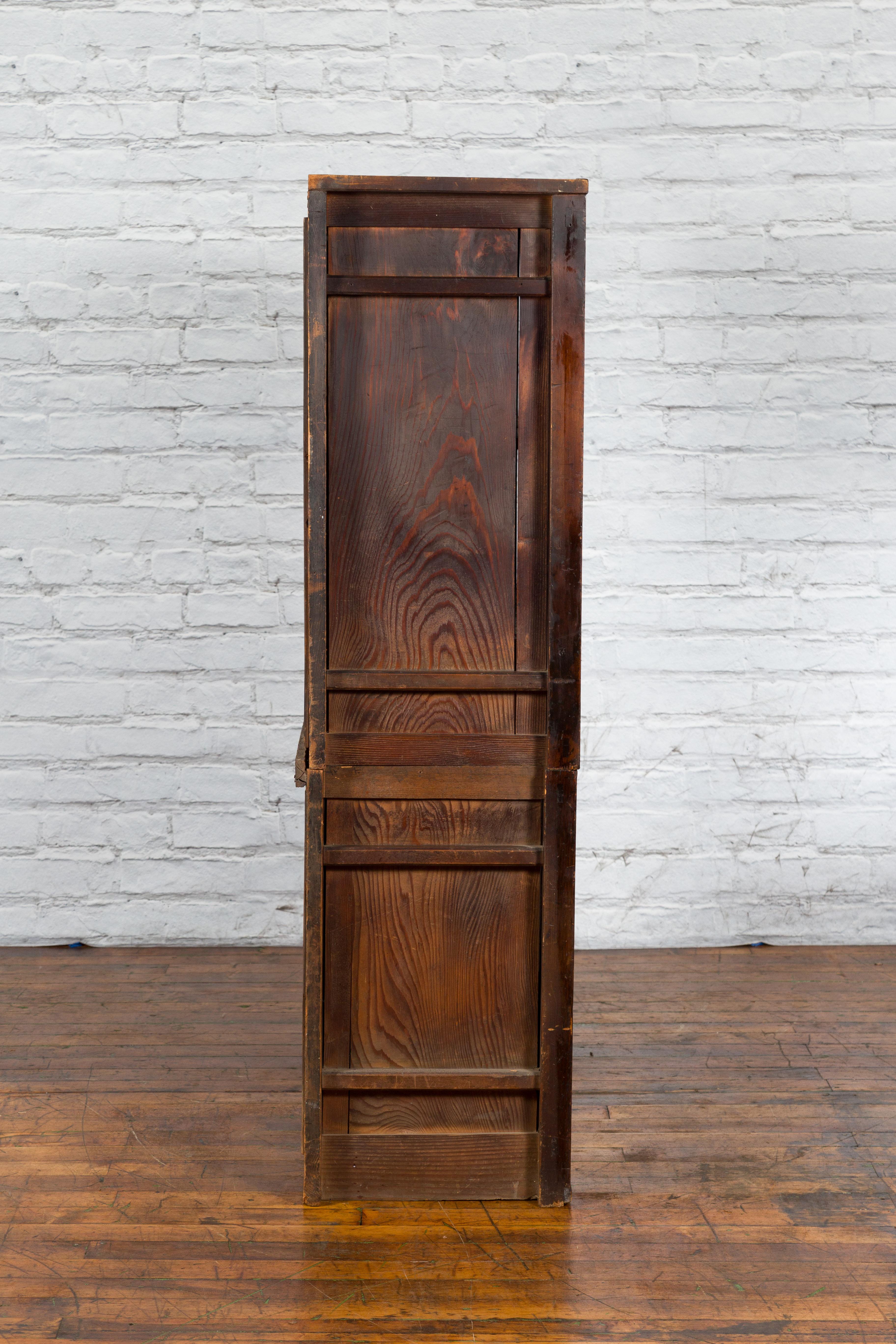 Japanese Early 20th Century Tansu Cabinet with Sliding Doors and Drawers For Sale 12