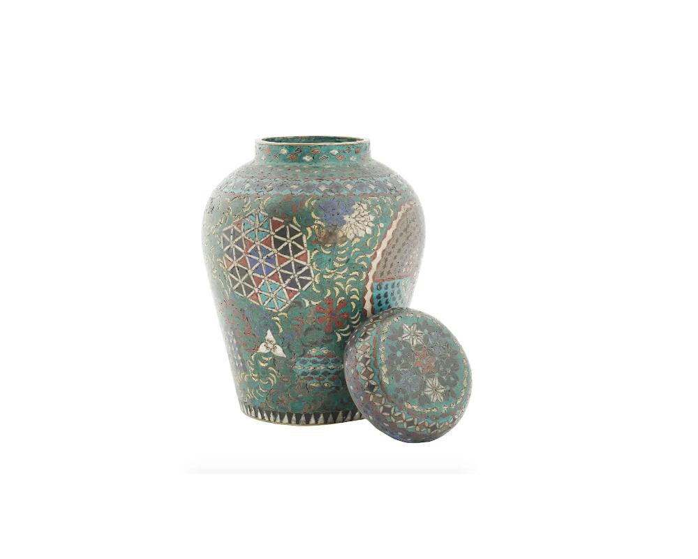 Japanese Early Meiji Cloisonne Enamel Lidded Jar For Sale 1