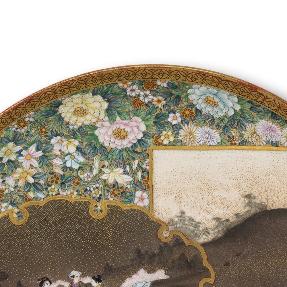 Japanese Earthenware Meiji Period Satsuma Plate by Kinkozan In Good Condition In Newark, England