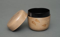 Japanese Ecru Lacquered Natsume 棗 'Tea Caddy' with Maki-E of Carriage Wheels