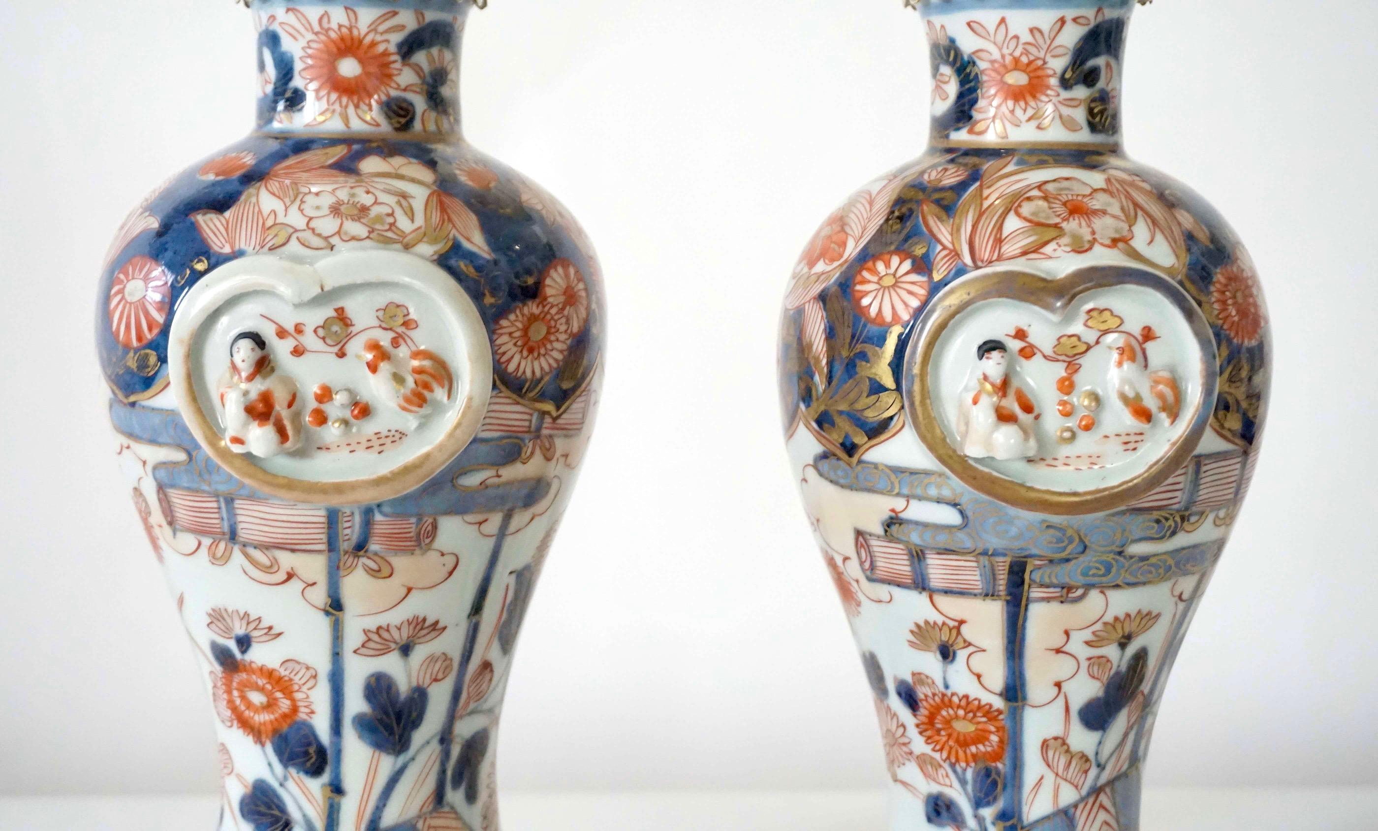 Japanese Edo Imari Paktong Mounted Garniture Vases, Pair, circa 1720 For Sale 1