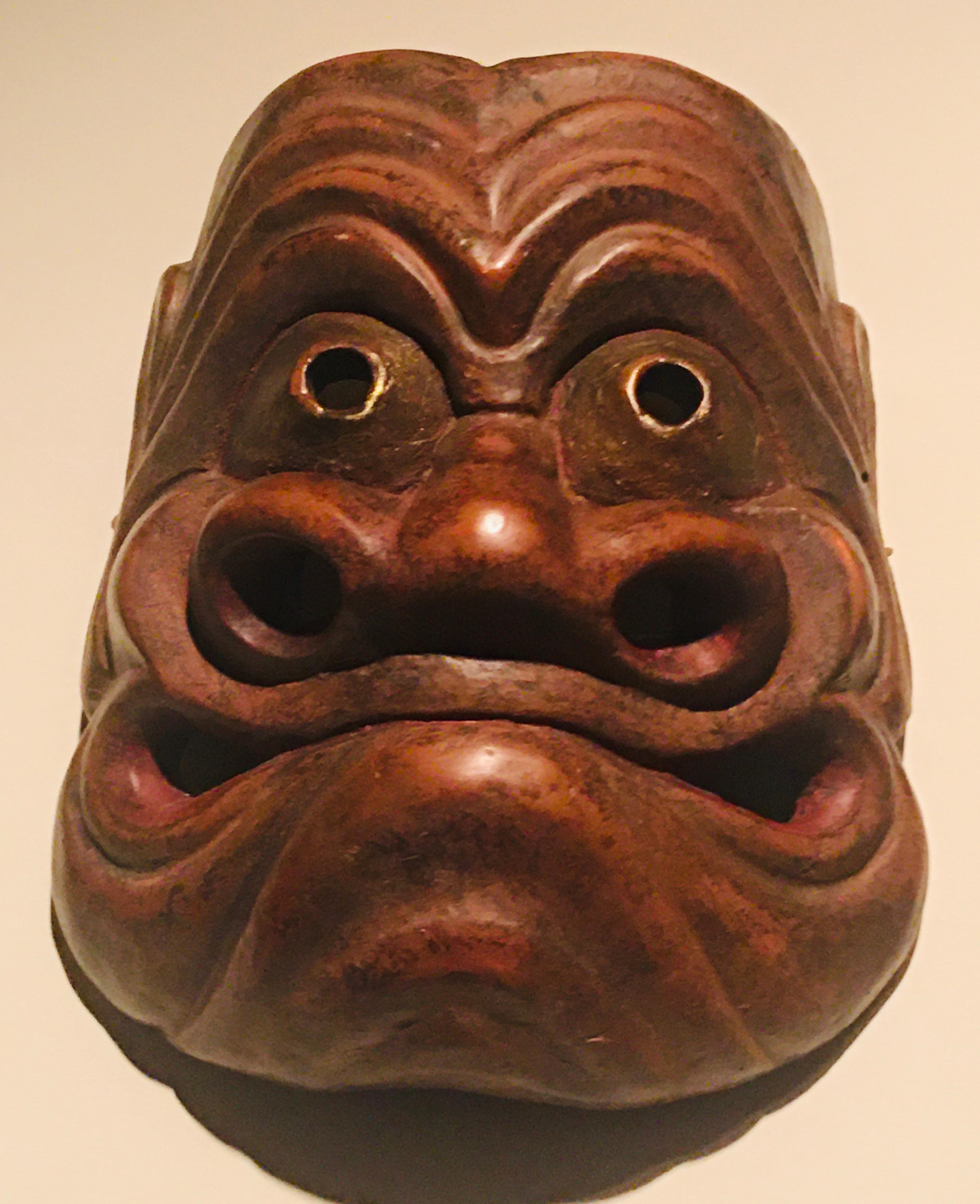 Japanische Edo Noh-Maske des Obeshimi aus Japan (Zypressenholz) im Angebot