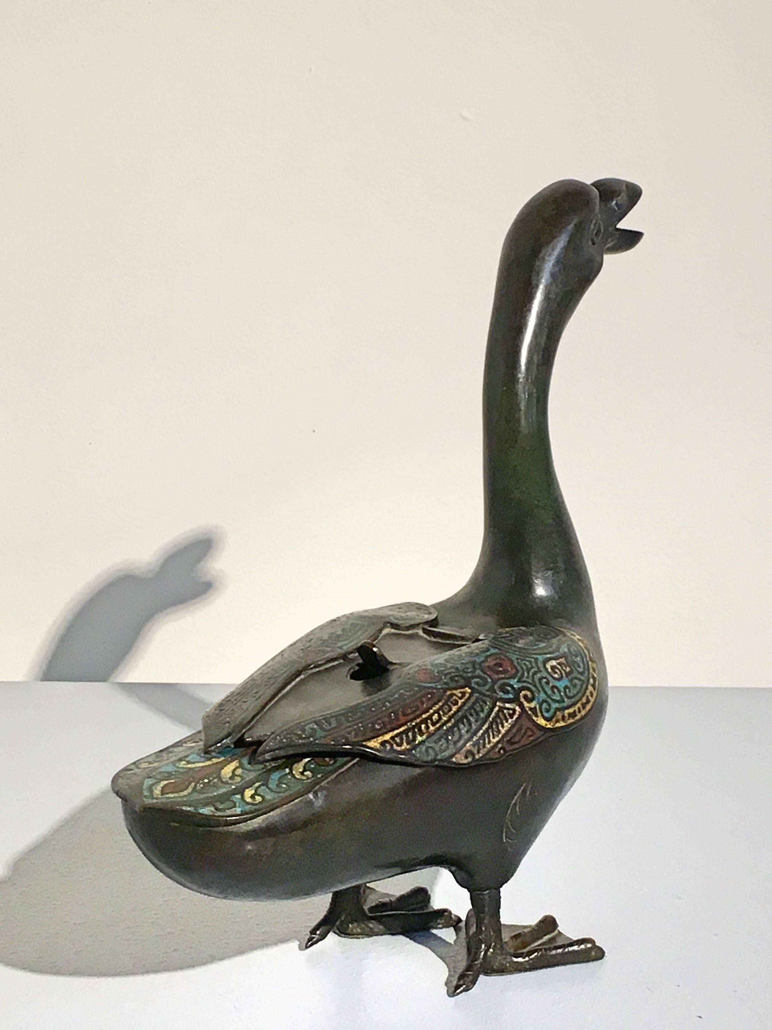 Moulage Encensoir japonais d'époque Edo en bronze et forme d'oie champlevée, milieu du 19e siècle