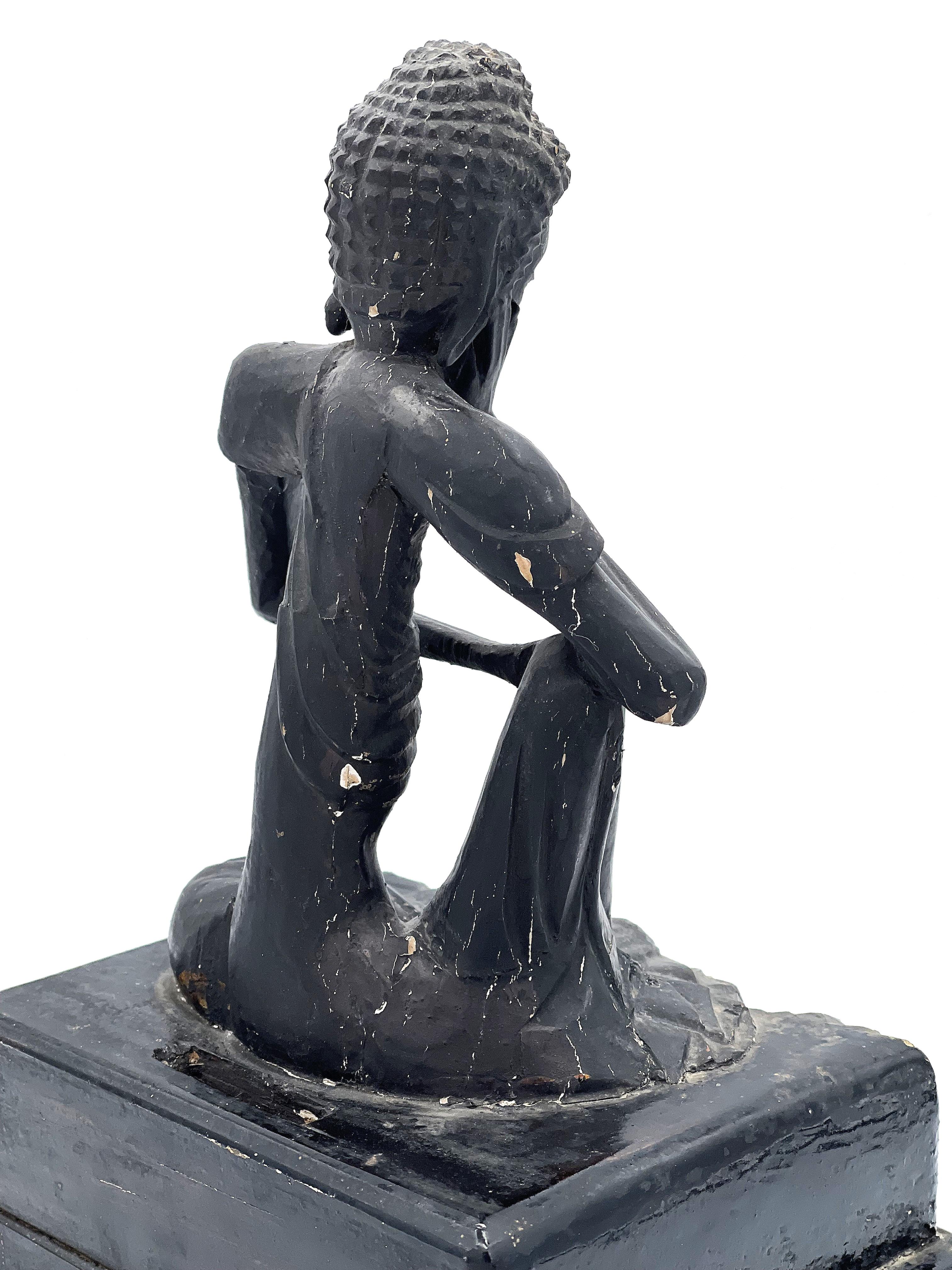 Intagliato Buddha seduto del digiuno intagliato del periodo Edo giapponese, 18° C./inizio 19° C. in vendita
