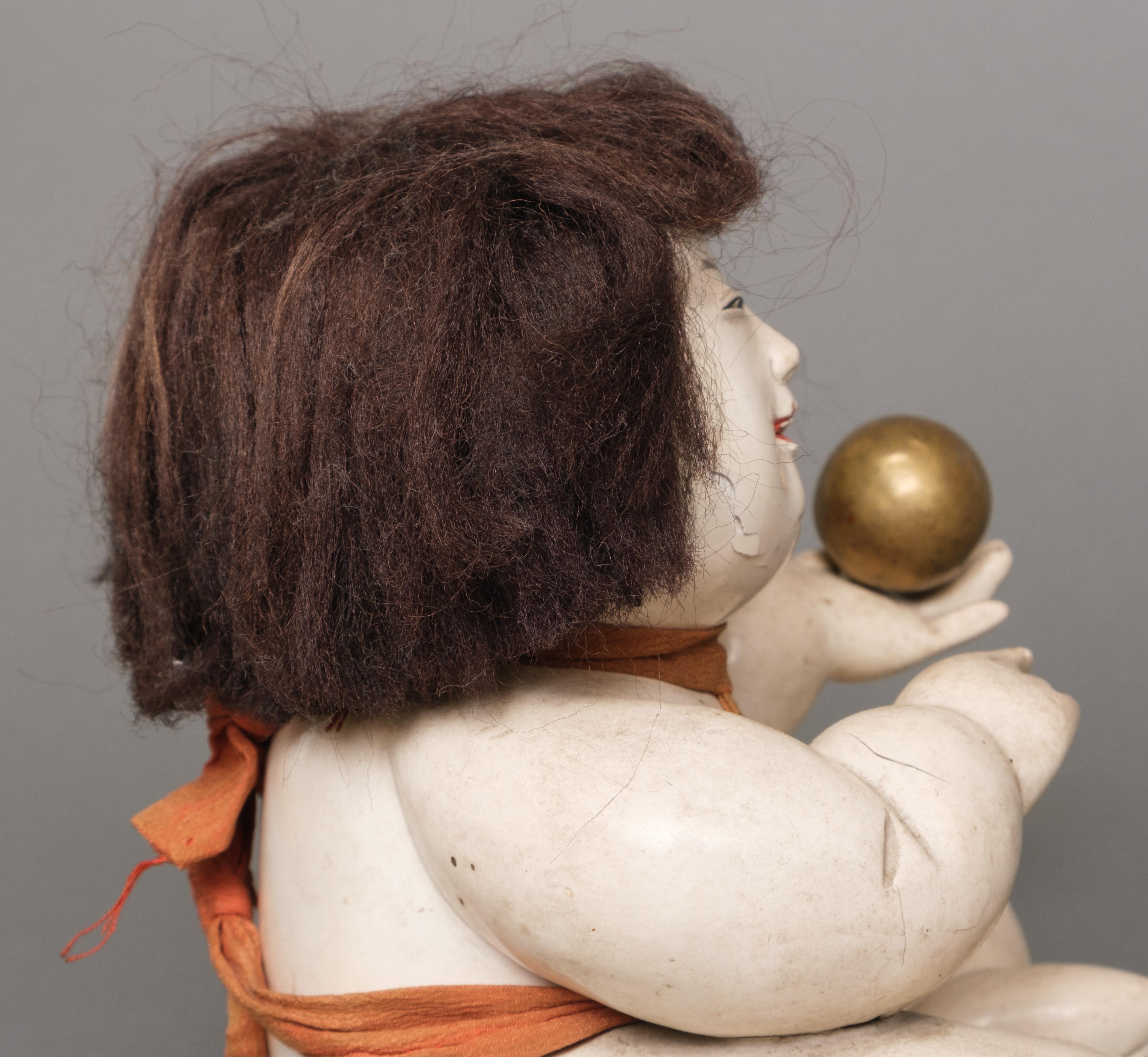 Paste Japanese Edo-period gosho’ningyô 御所人形 (palace doll) of plump, seated child For Sale