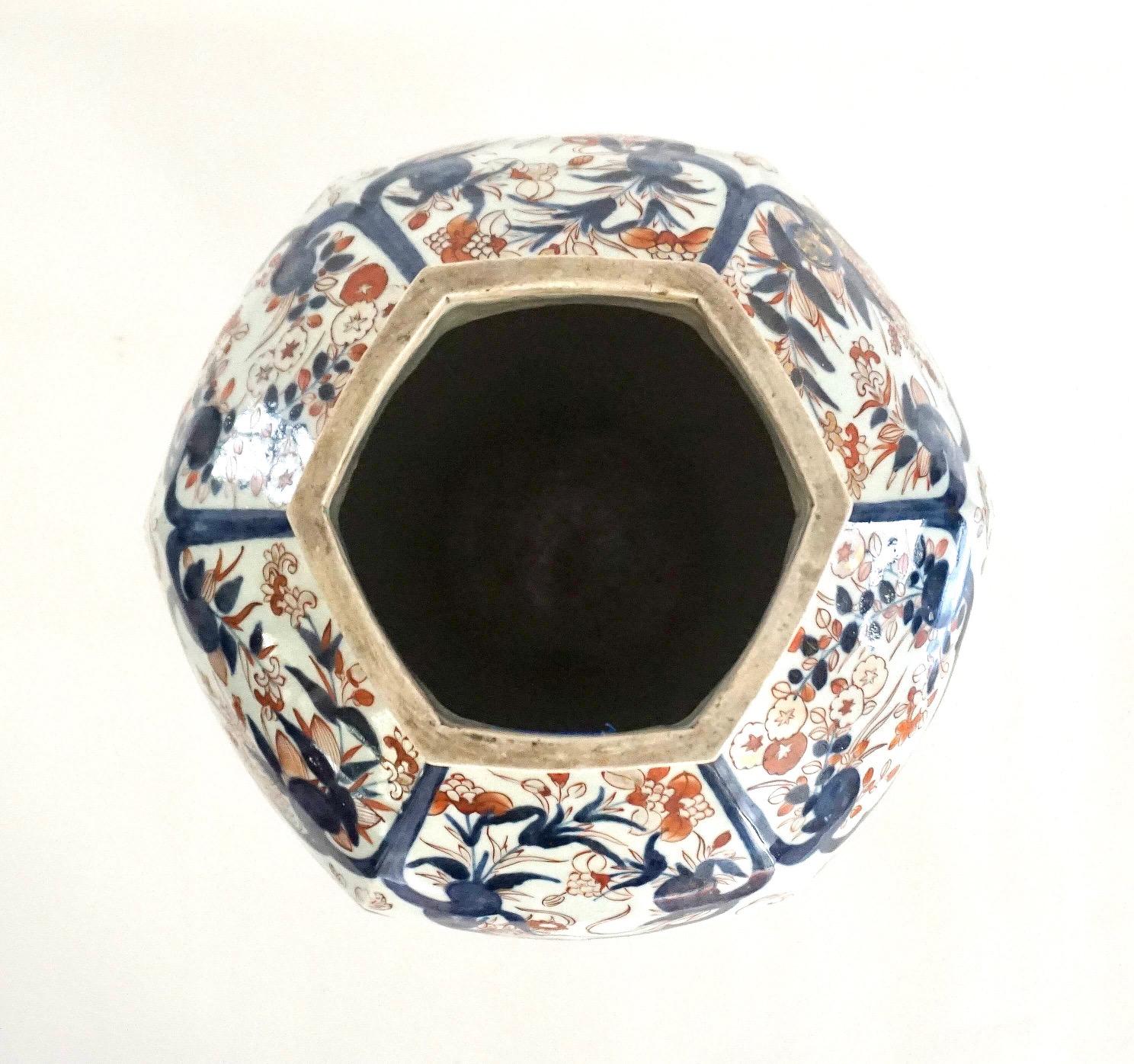 Japanese Edo Period Imari Porcelain Vase and Table Lamp, circa 1700 5