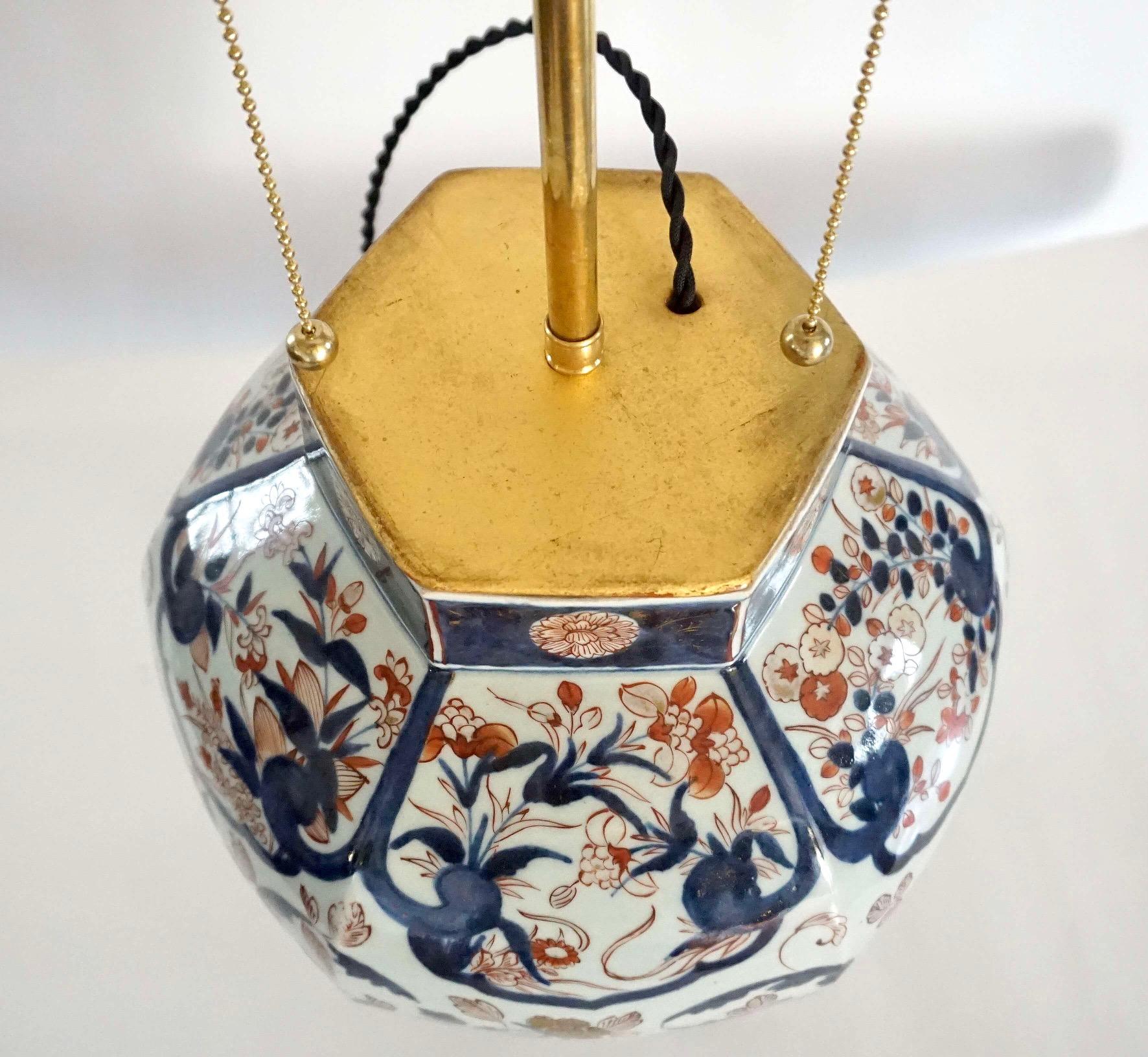 Japanese Edo Period Imari Porcelain Vase and Table Lamp, circa 1700 2