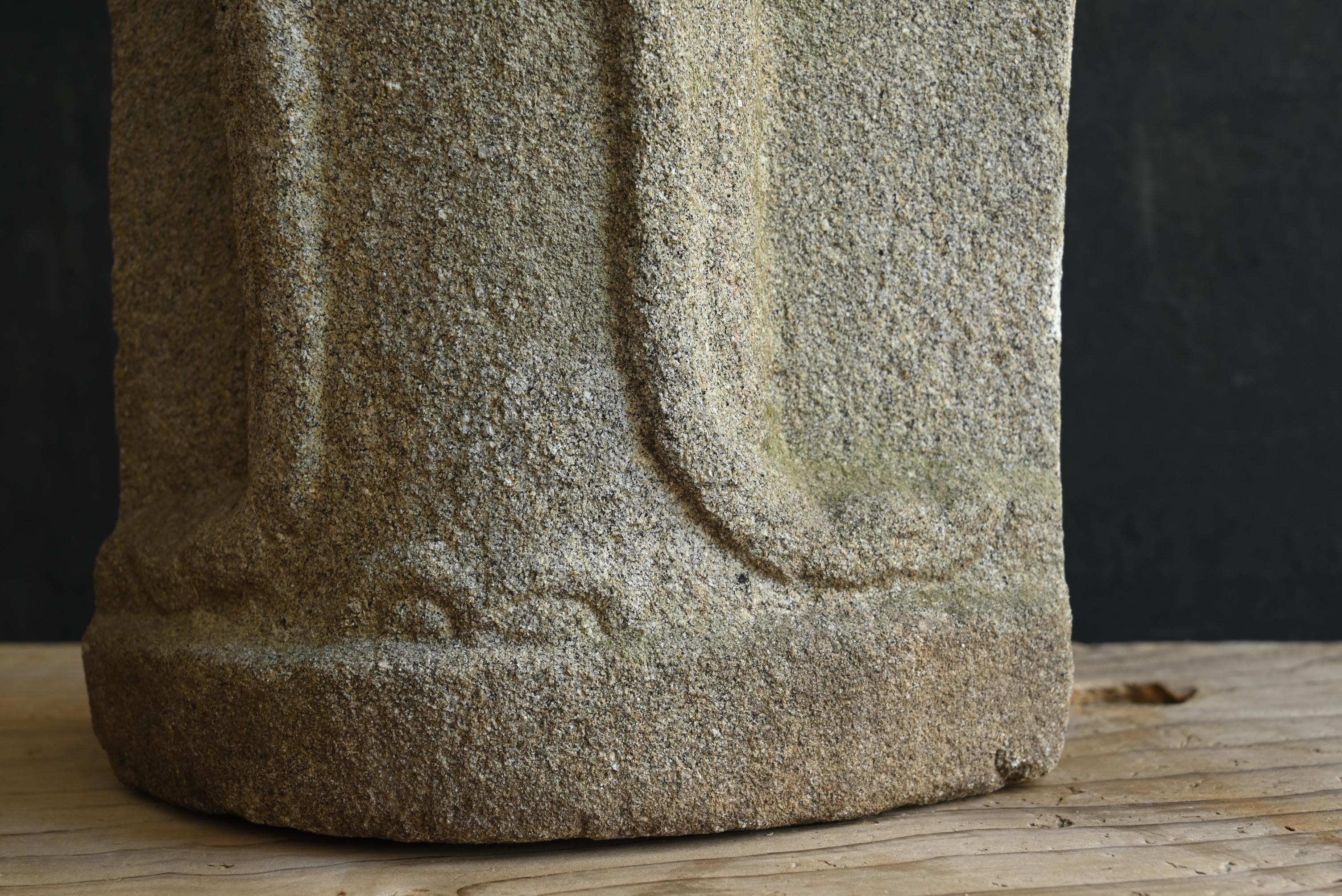 Japanischer Kannon-Stein-Buddha aus der japanischen Edo-Periode/1700-1850/Gartenornament im Angebot 2