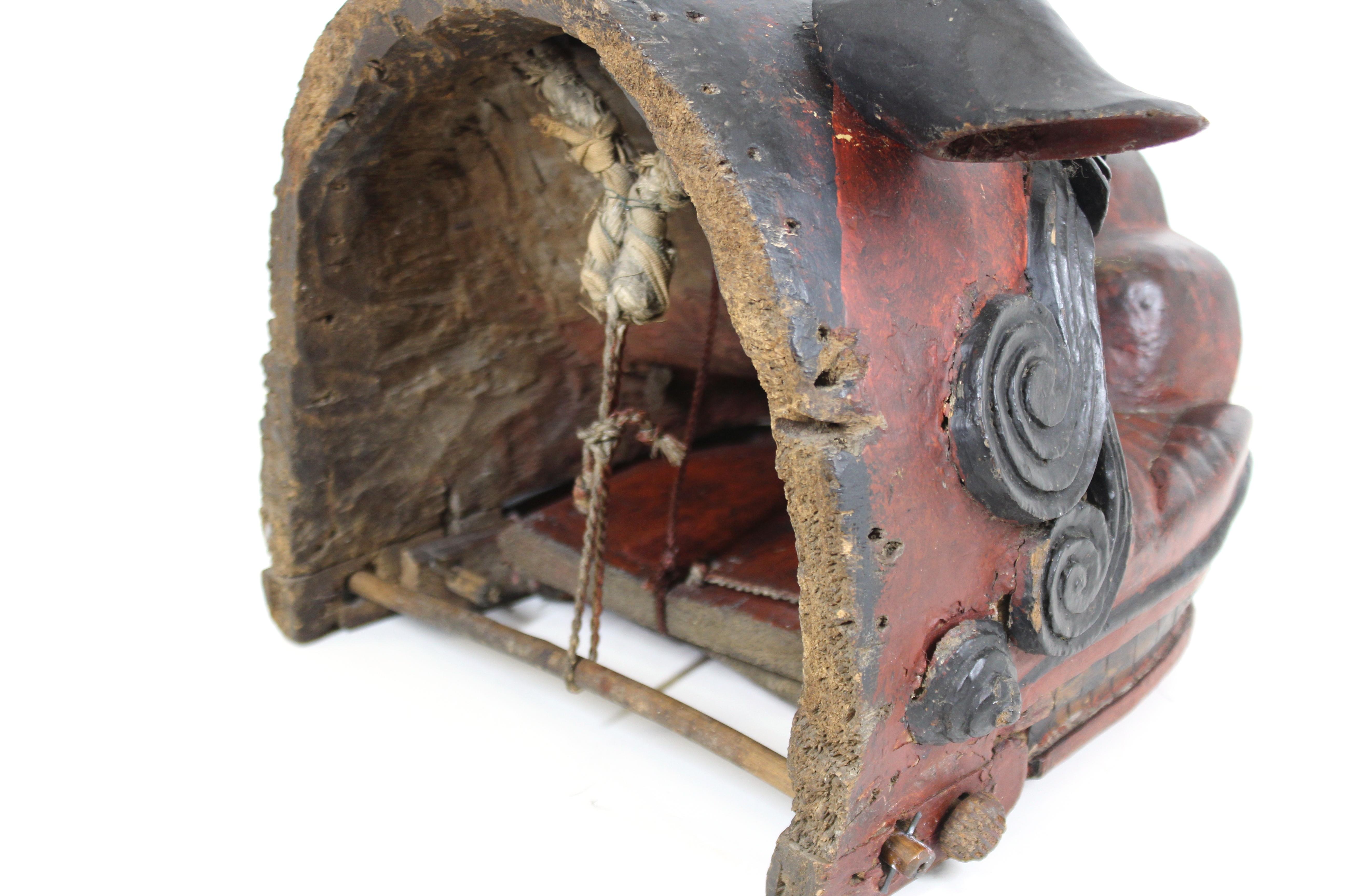Japanese Edo Period Lion Mask In Good Condition In Astoria, NY