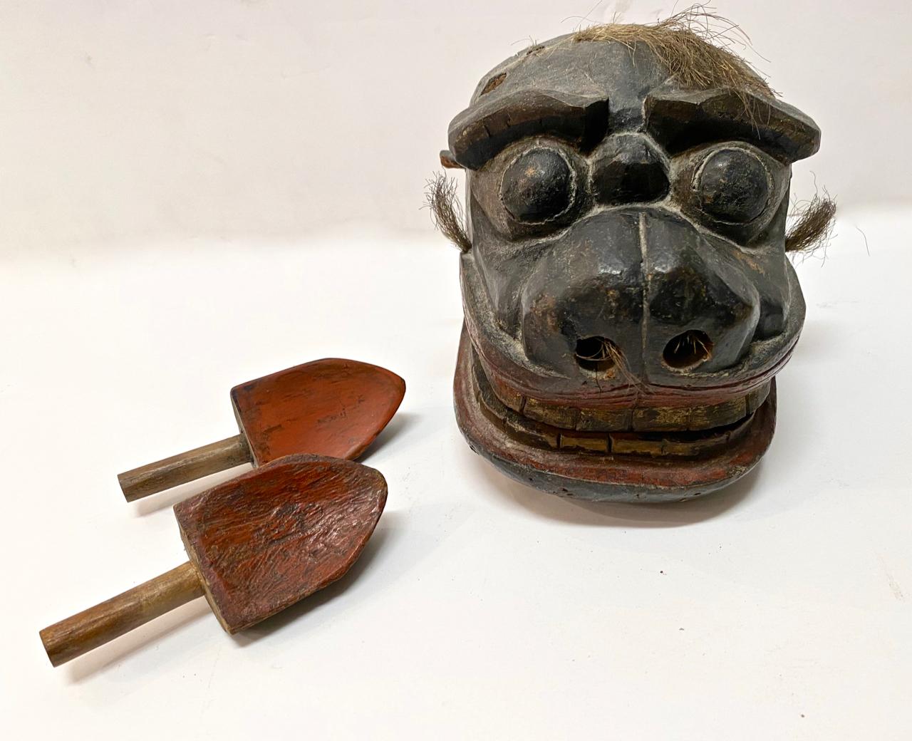 Noh Edo-Löwenmaske II, Edo-Periode (Japanisch) im Angebot