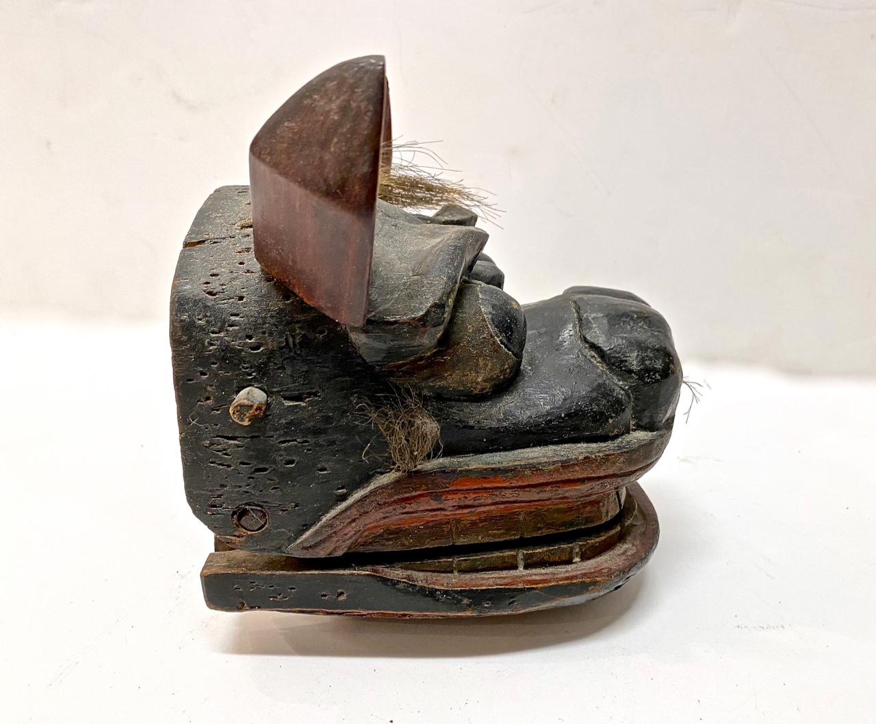 Hand-Carved Noh Edo Period Lion Mask II For Sale