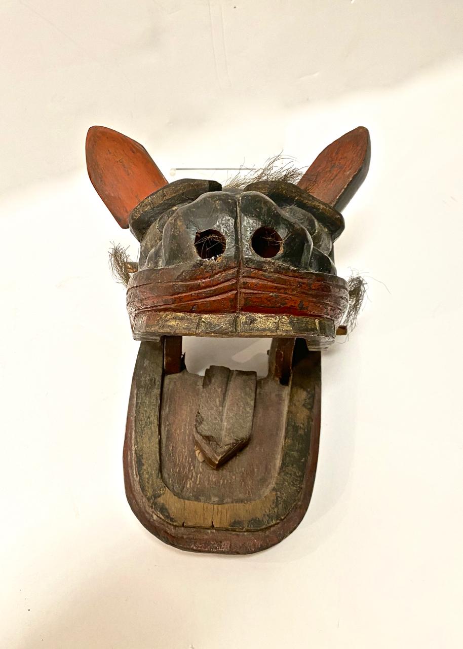 Noh Edo Period Lion Mask II For Sale 1