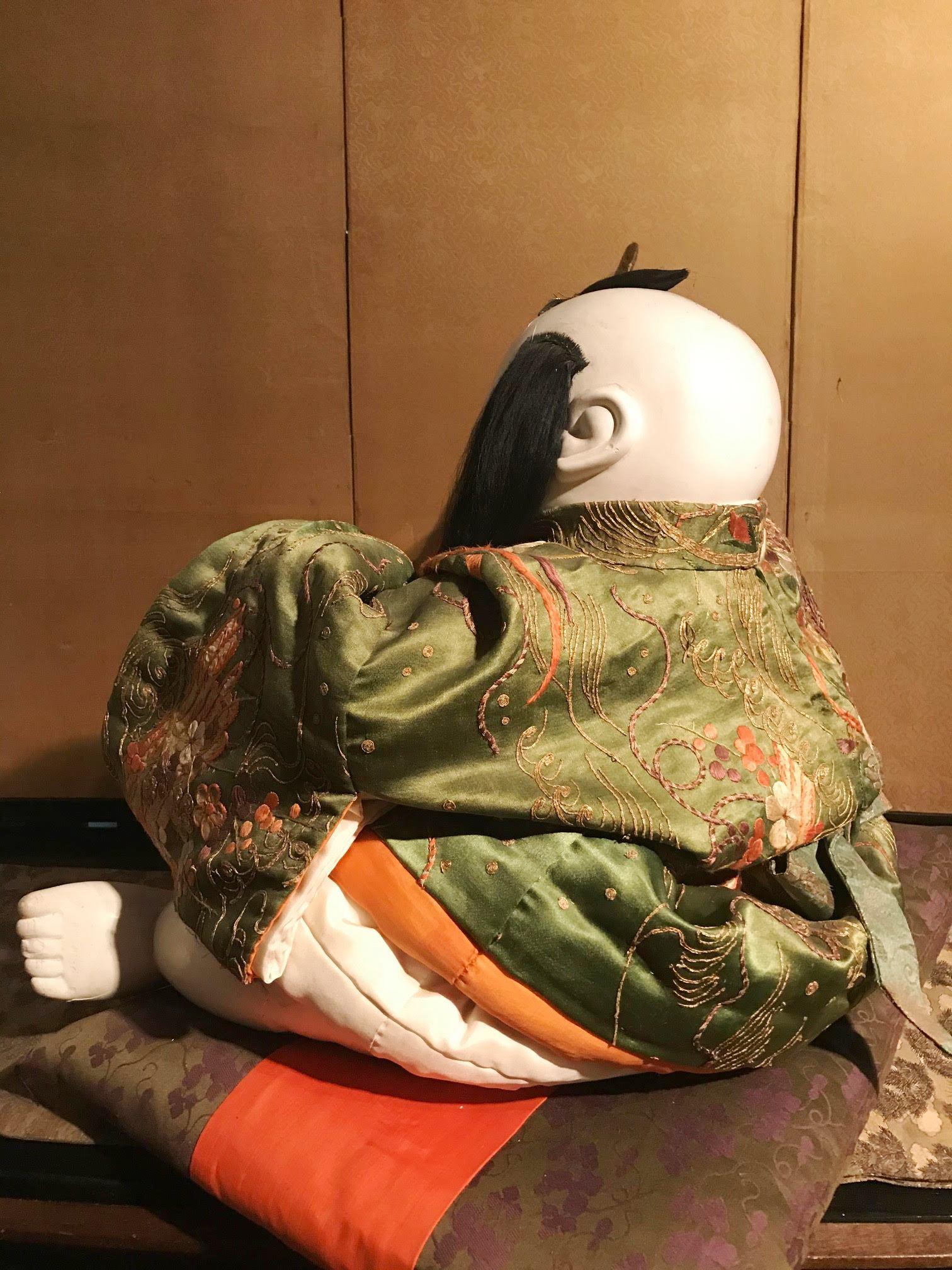 Poupée impériale Gosho Ningyo assise de la fin de la période Edo Bon état à Astoria, NY