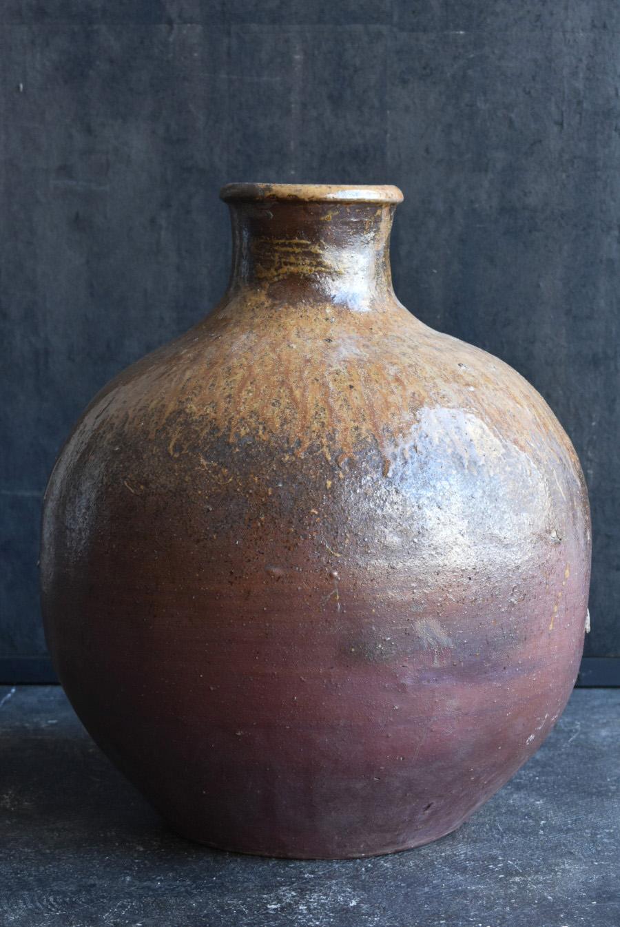 Pottery Japanese Edo period vase/17th to 19th century/Antique vase/Natural glaze