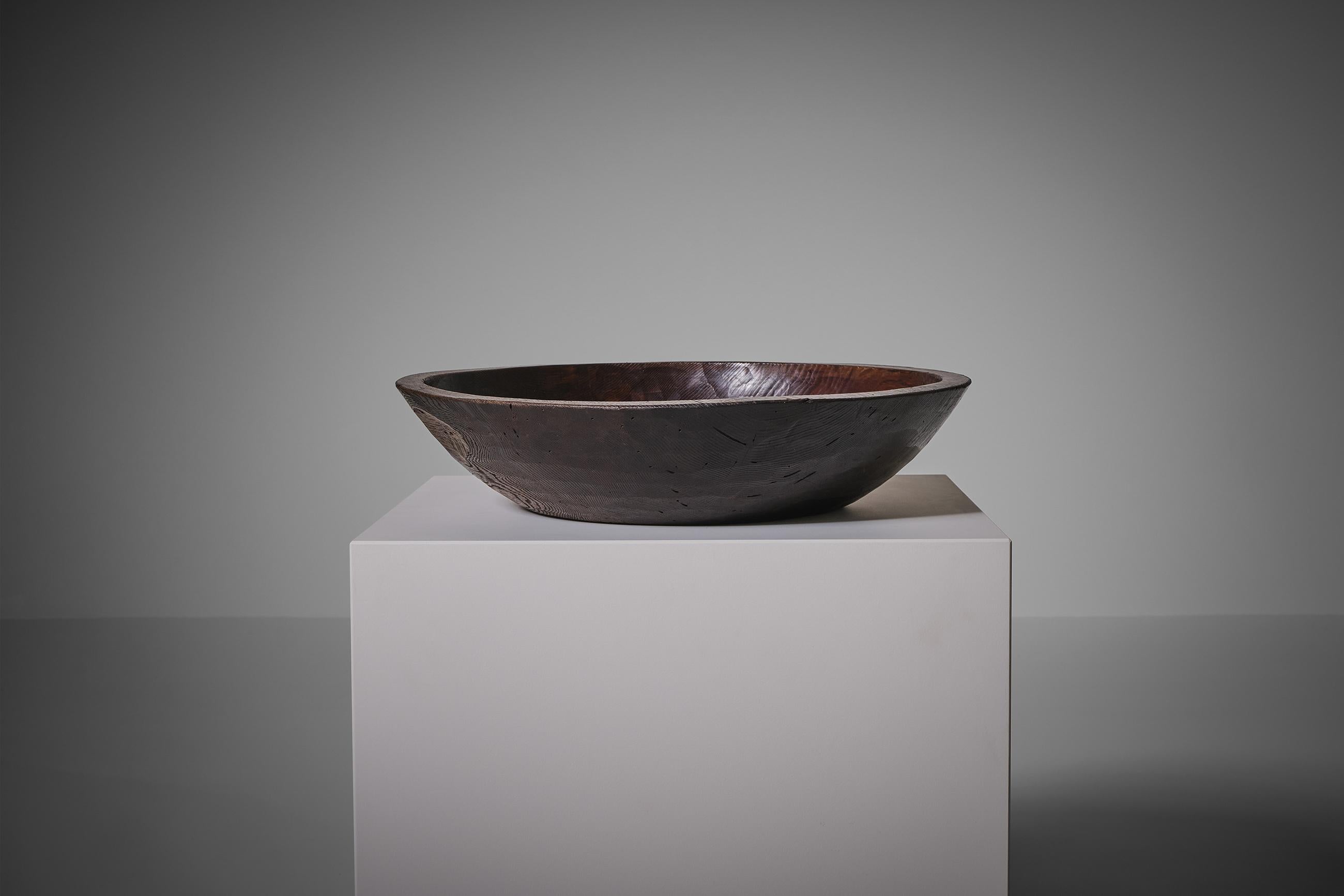 Japanese Elm Wooden Bowl, Early 20th Century 2