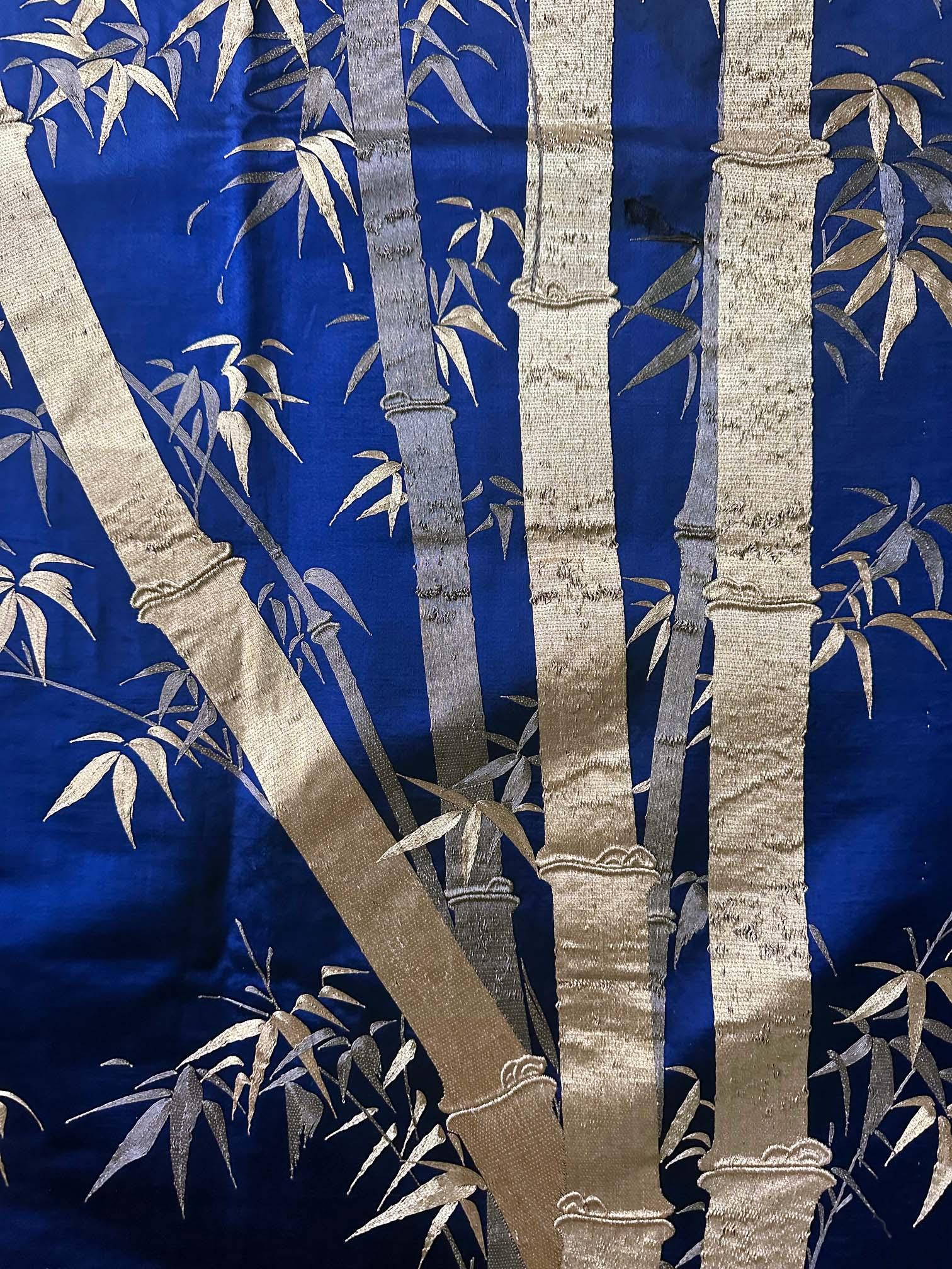 Japanese Embroidery Silk Bamboo Fukusa Meiji Period In Fair Condition For Sale In Atlanta, GA