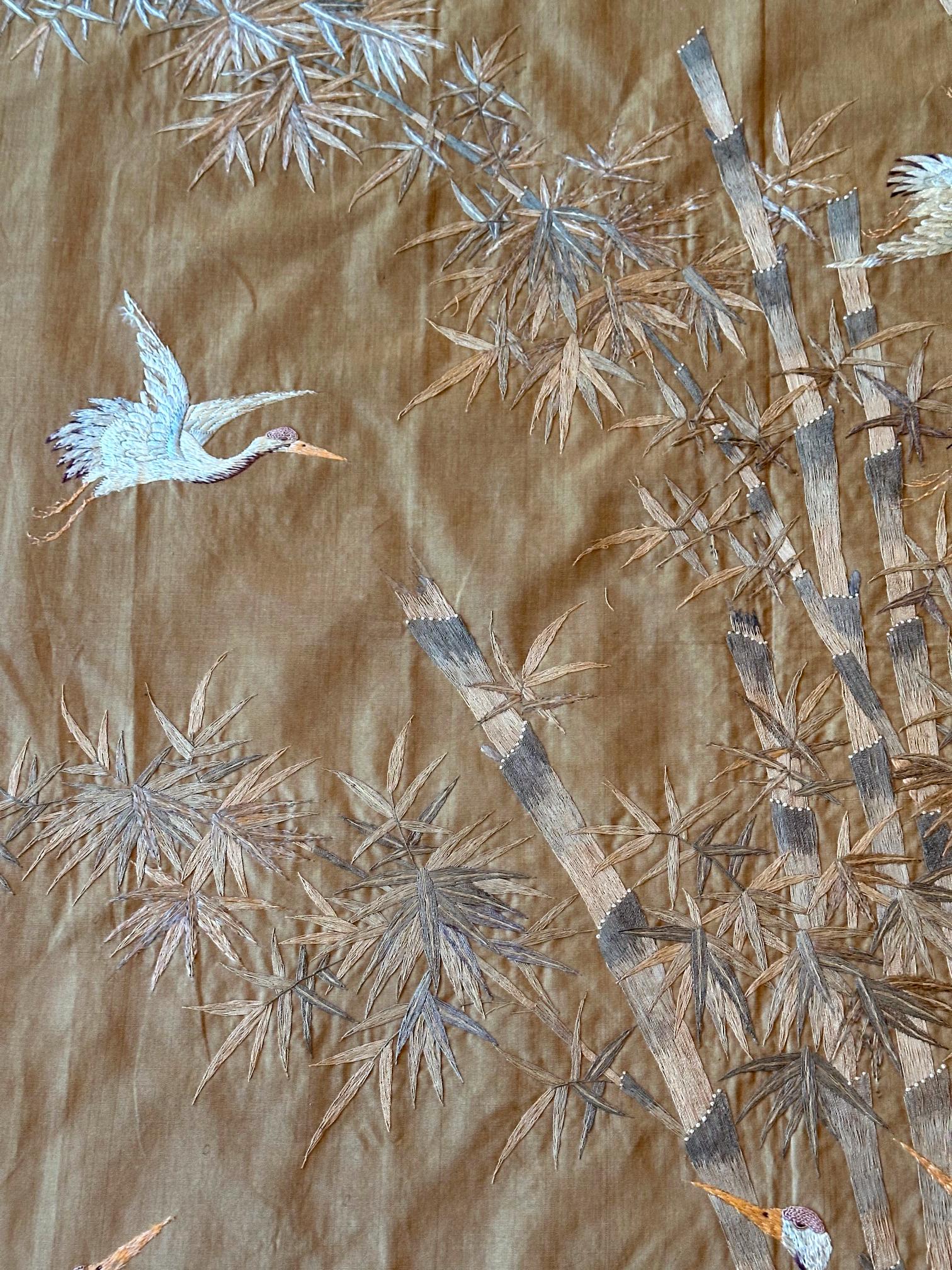 Japanischer Wandteppich mit Stickerei, ungerahmt, aus der Meiji-Periode im Angebot 1
