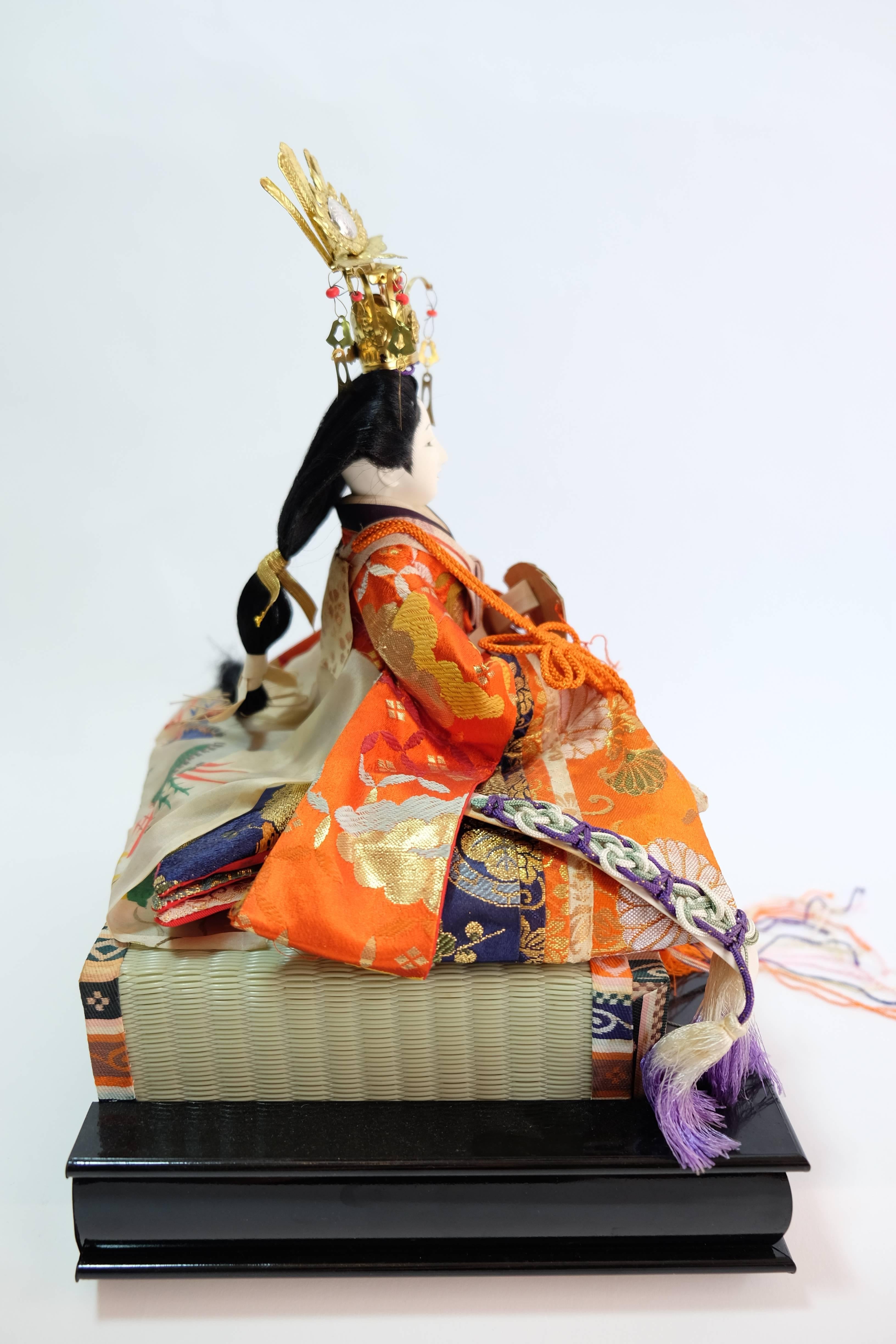 Japanese Emperor and Empress Pair of Dolls for Doll's Festival Hinamatsuri 1950s In Excellent Condition For Sale In Paris, FR