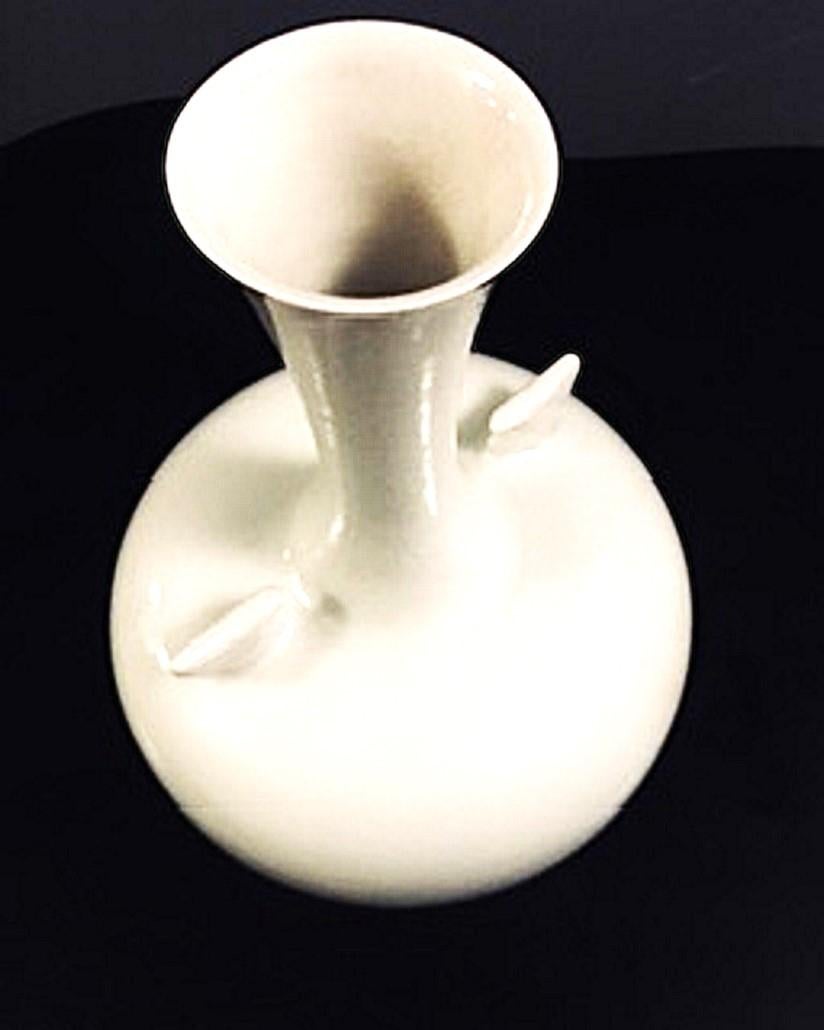 Japanische Kaiser Shōwa Mashiko-Ware Vase aus weiß glasiertem Porzellan, ca. 1980 (Ende des 20. Jahrhunderts) im Angebot