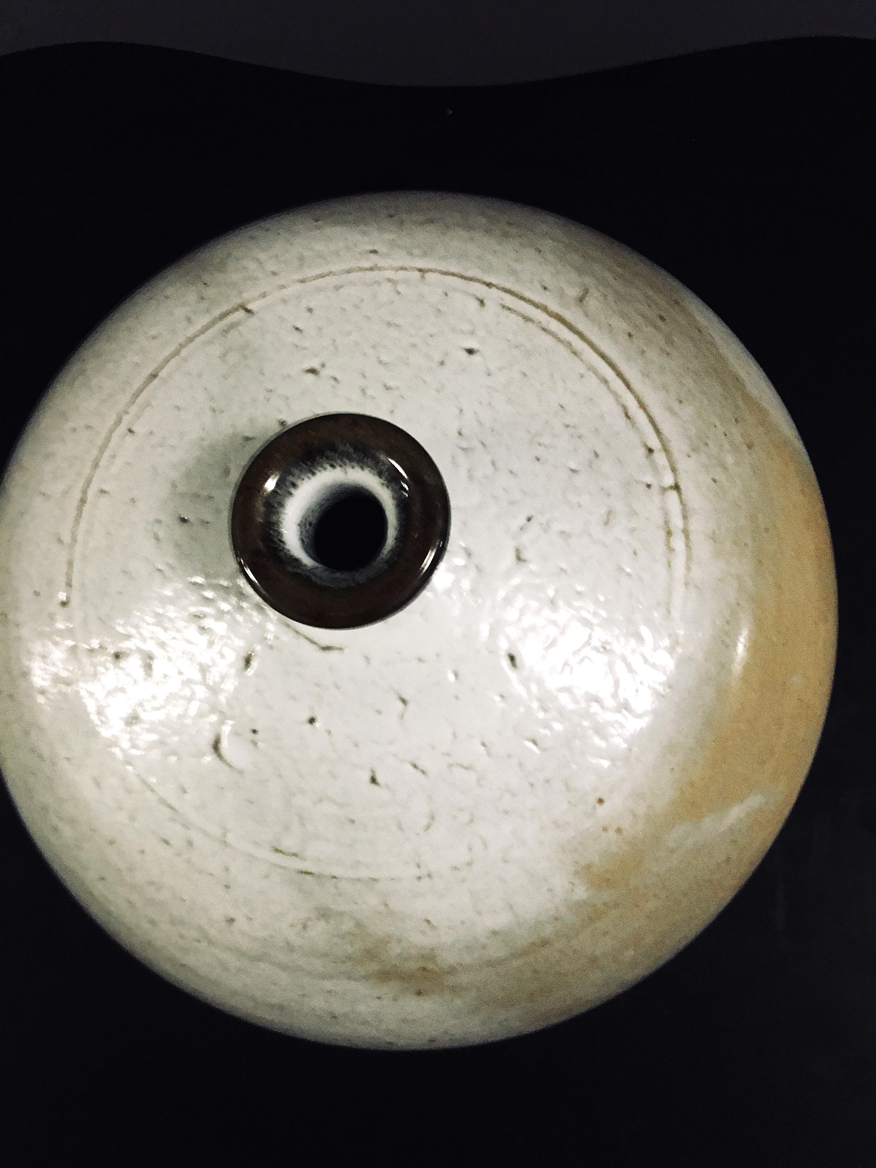 Giapponese Vaso giapponese del periodo Shōwa dell'imperatore Tamba-Ware con smalto testurizzato, circa. 1970 in vendita