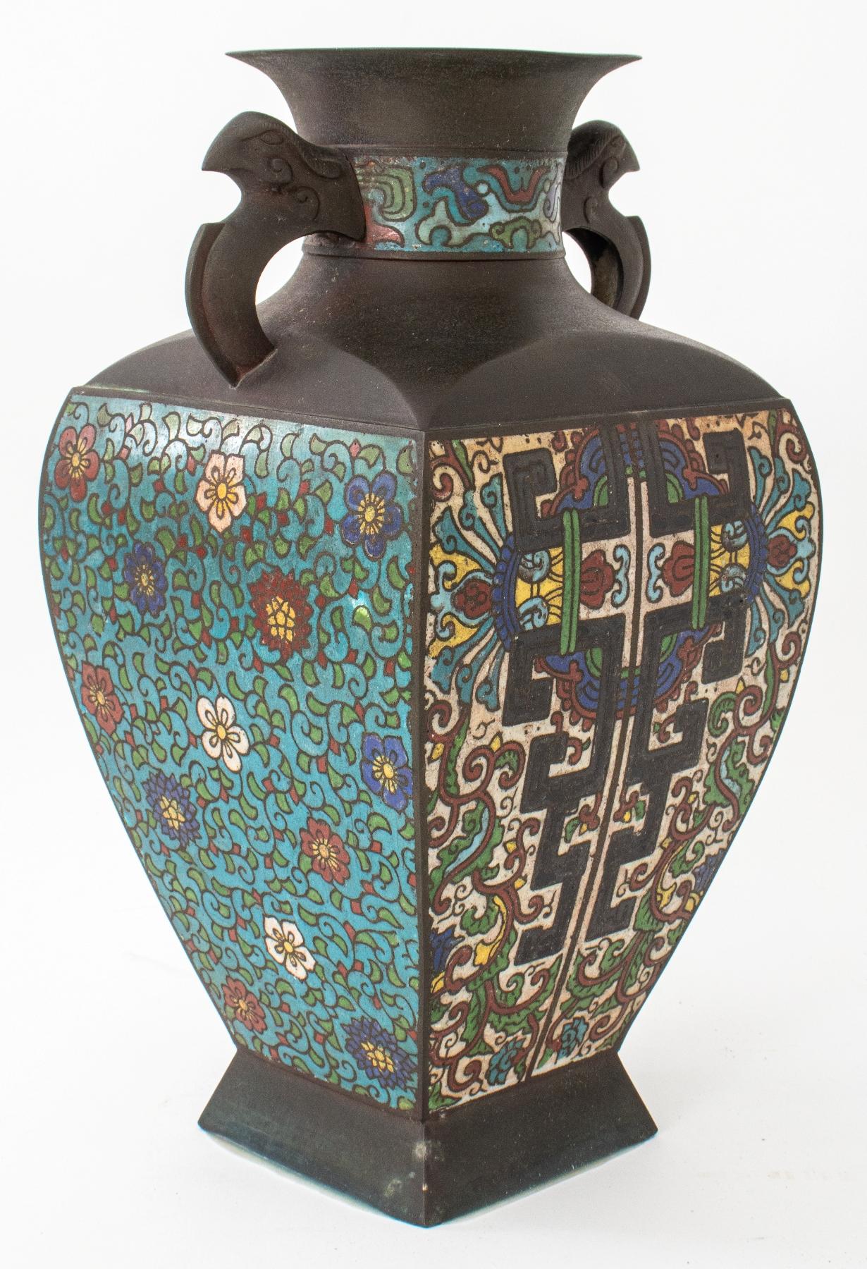 Japanese Enameled Bronze Vase. 20th C In Good Condition For Sale In New York, NY