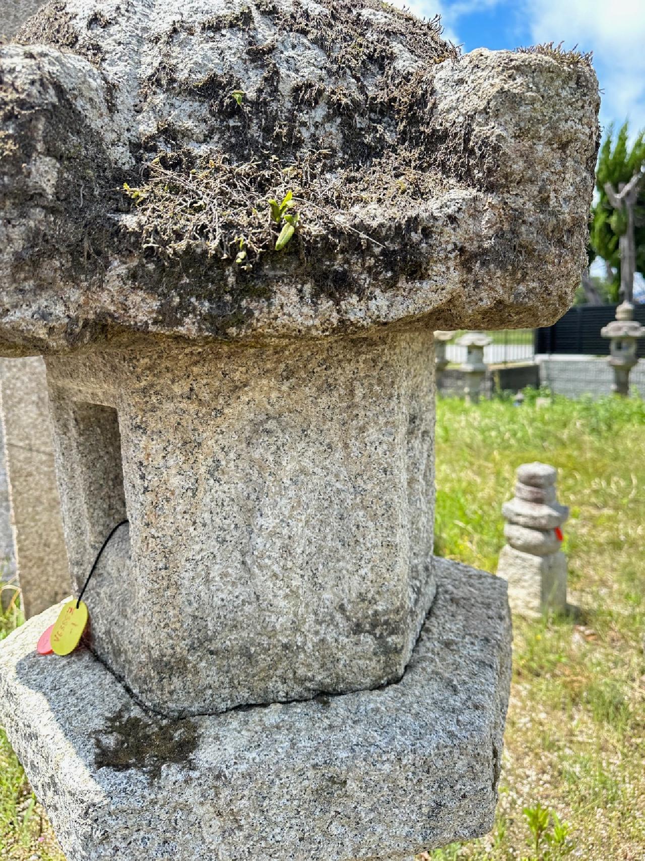 Excepcional Farol Cristiano Japonés Antiguo de Granito y Piedra en venta 7