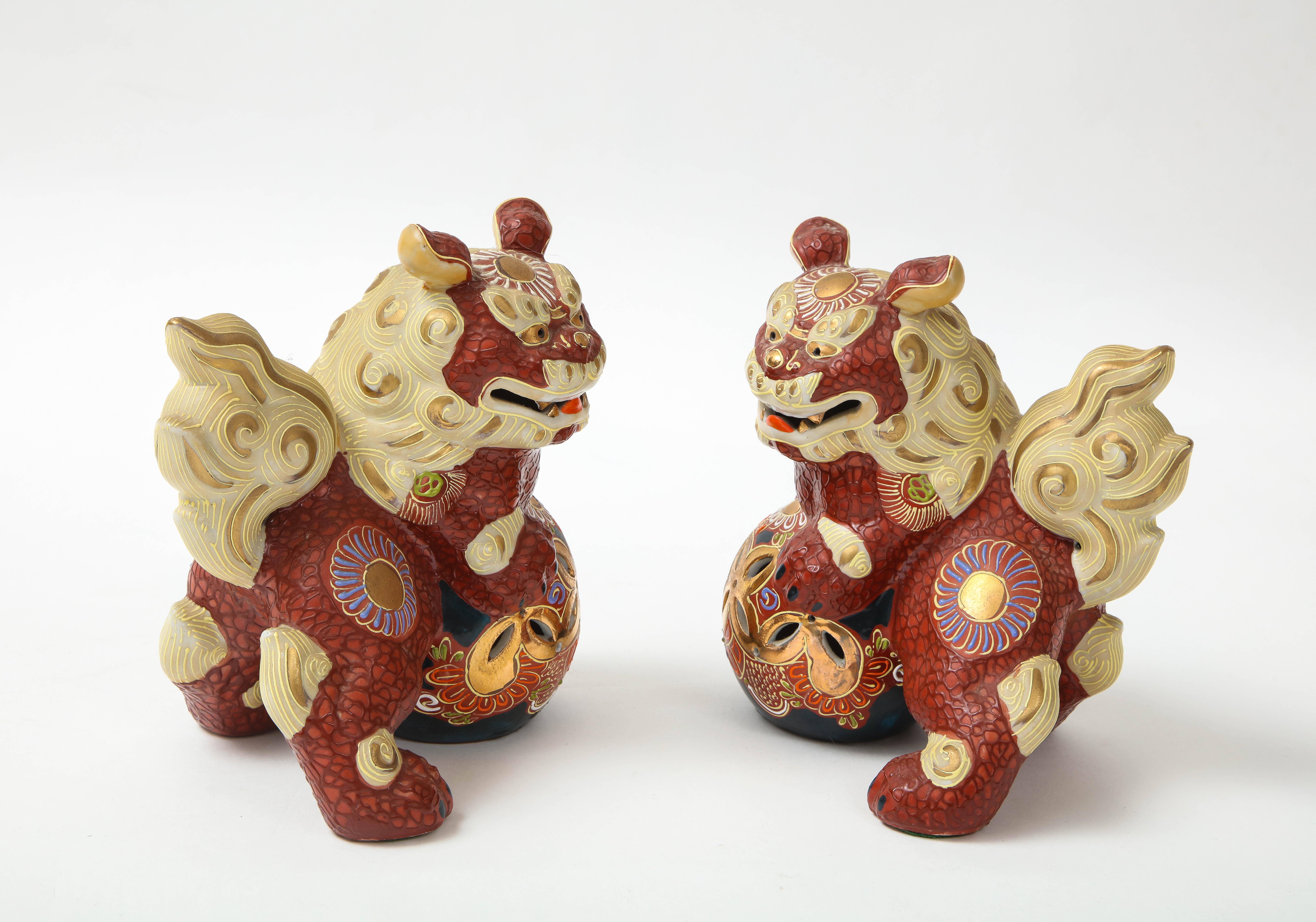 Japonais Porcelaine d'exportation japonaise - Chiens Foo en vente