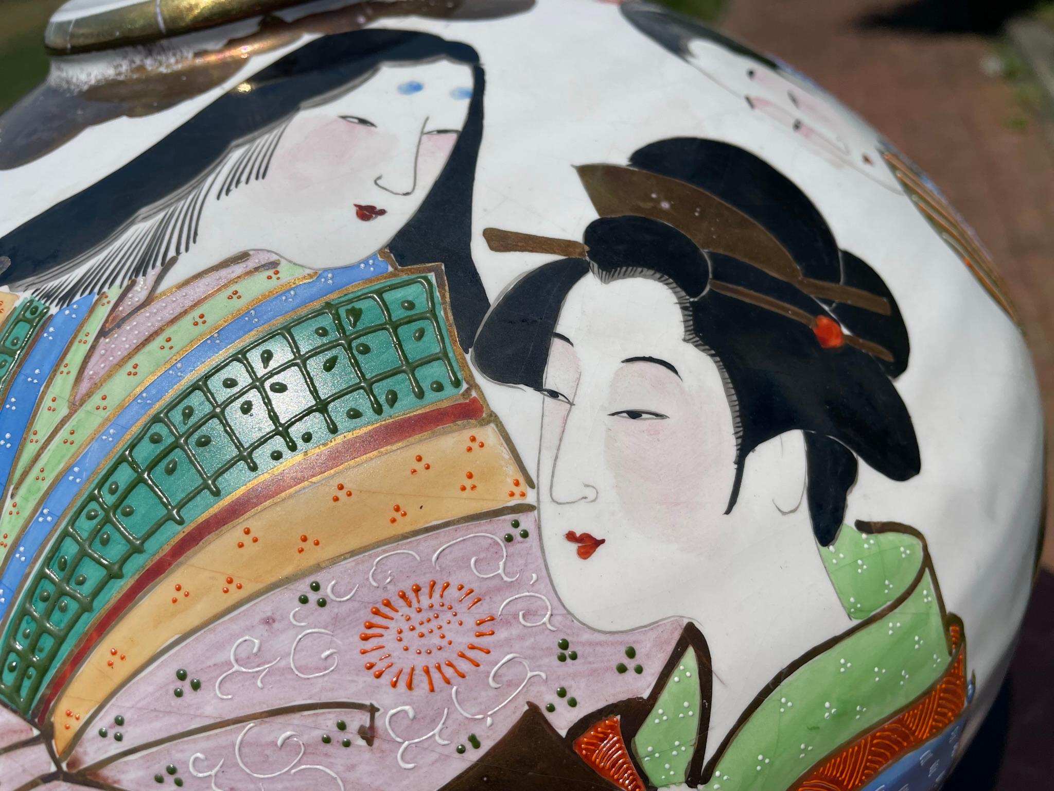 Ceramic Japanese Extraordinary Geisha Kimono Ladies Hand Painted Vase 