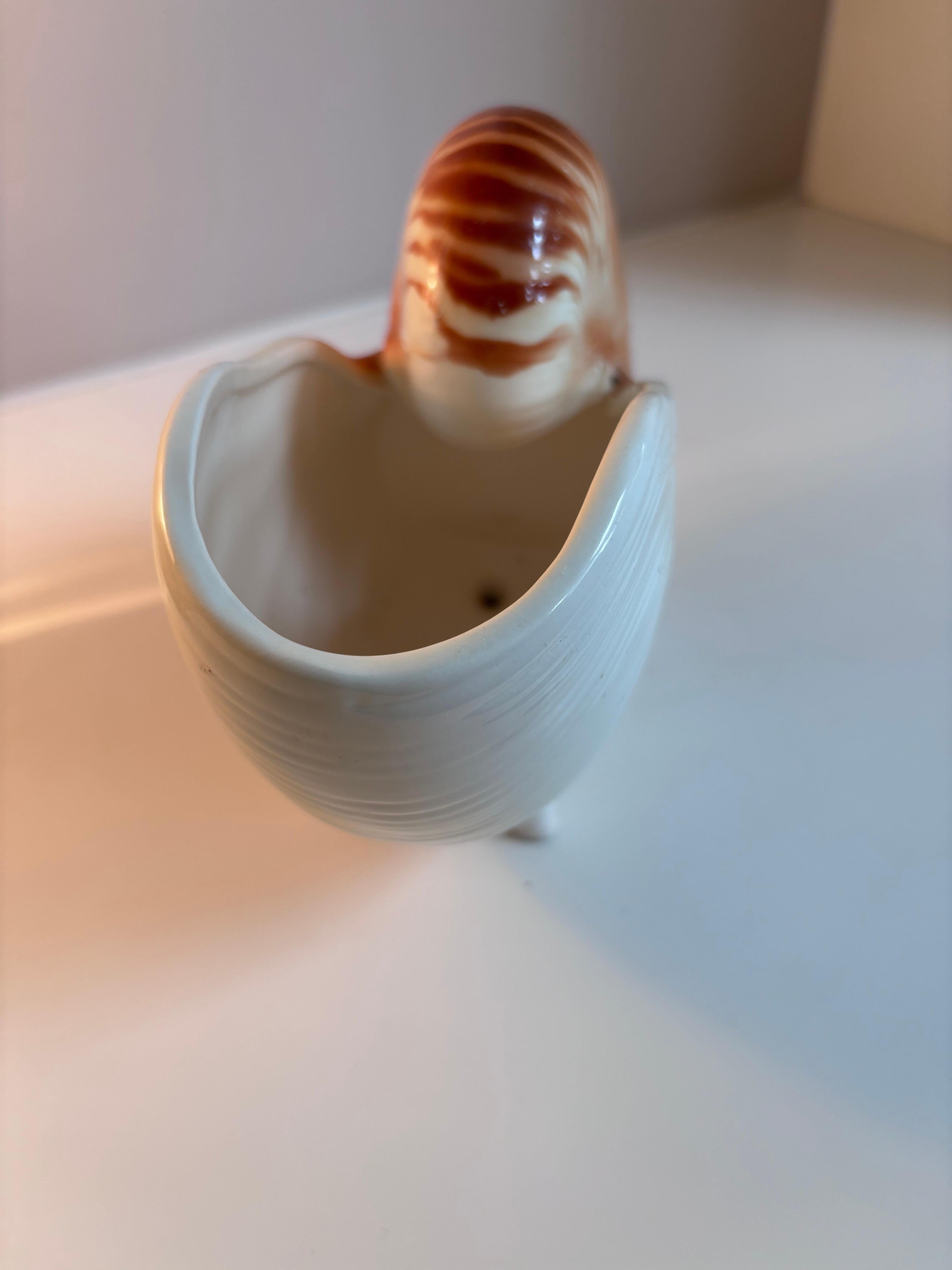 Fin du 20e siècle Jardinière japonaise FF Fitz & Floyd peinte à la main en céramique Nautilus Seashell 1980 en vente