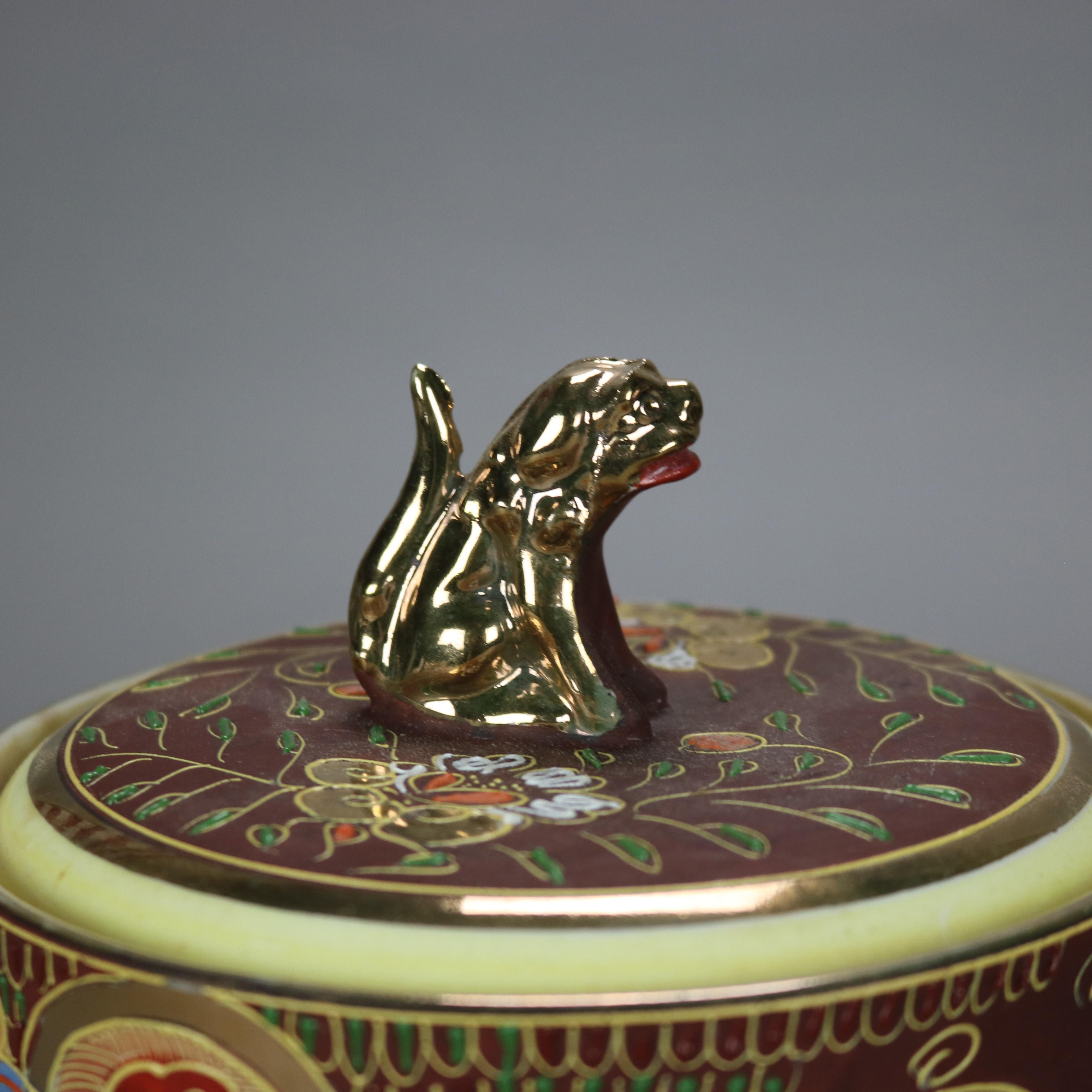 Japanese Figural Hand Painted & Gilt Porcelain Ice Bucket with Wise Men & Foo Dogs 20thC

Measures - 7 1/2